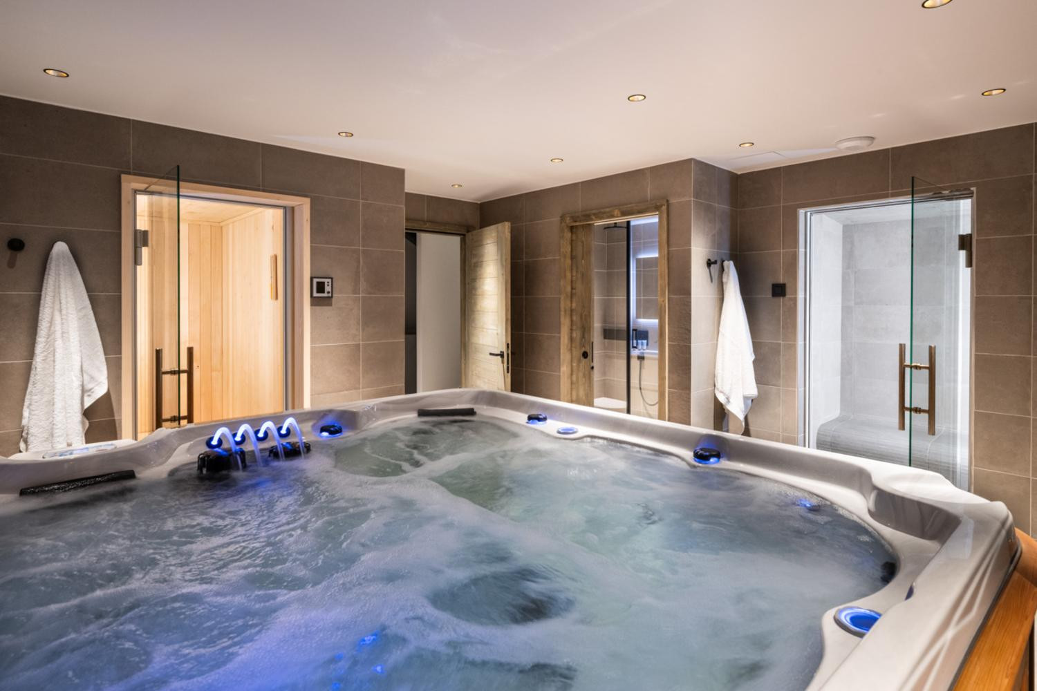 falcon-meribel-philippe-gal-b30-054-753190