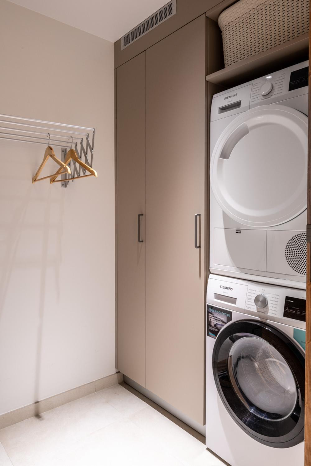 falcon-meribel-philippe-gal-g22-002-753473