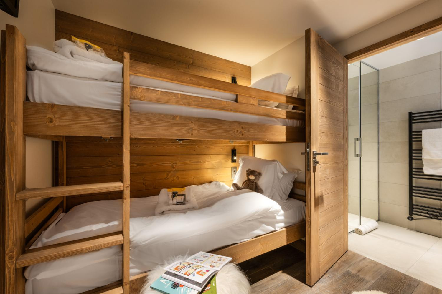 falcon-meribel-philippe-gal-g22-024-753468