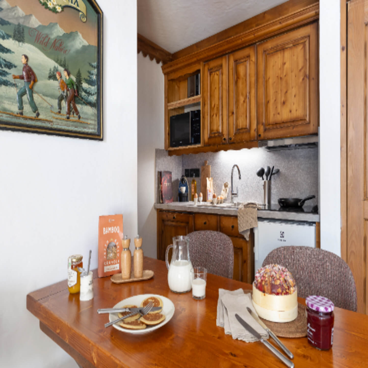 ginabelle-chamonix-dining-area-1460703 ginabelle-chamonix-dining-area-1460703