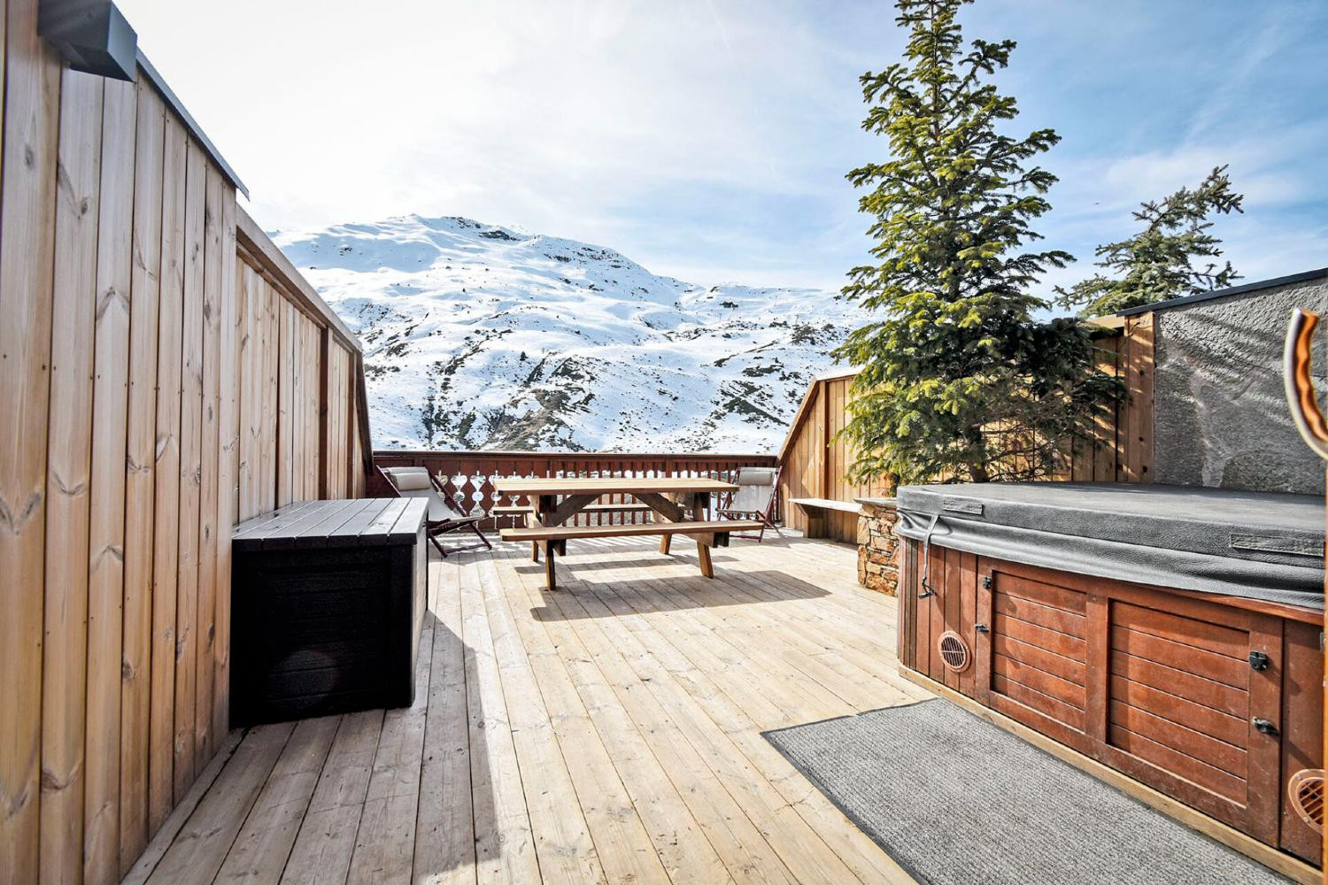 gironimo-hot-tub-1449743