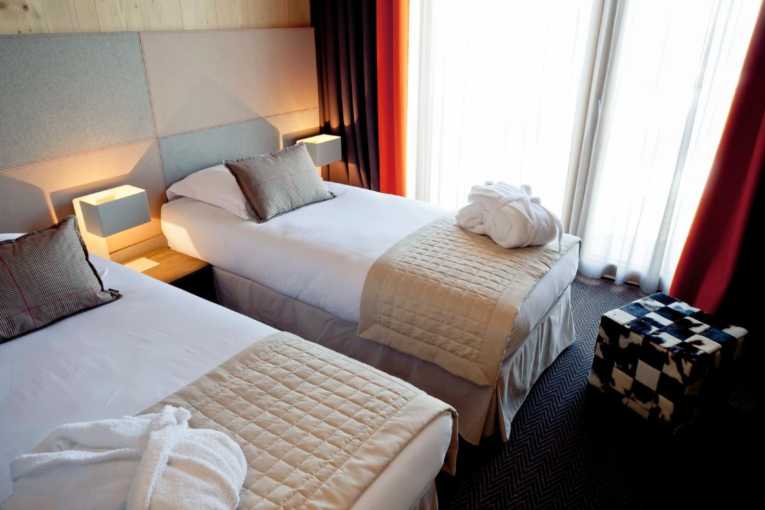 h6izmmaiucbllmea7e74-1451907