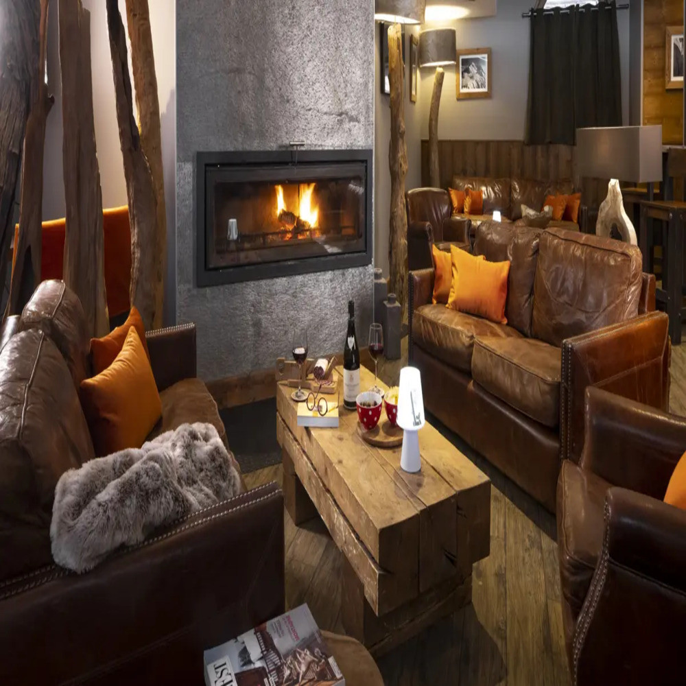 hotel-ski-lodge-val-d-isere-breakfast-bar-and-lounge-w1200-1460937