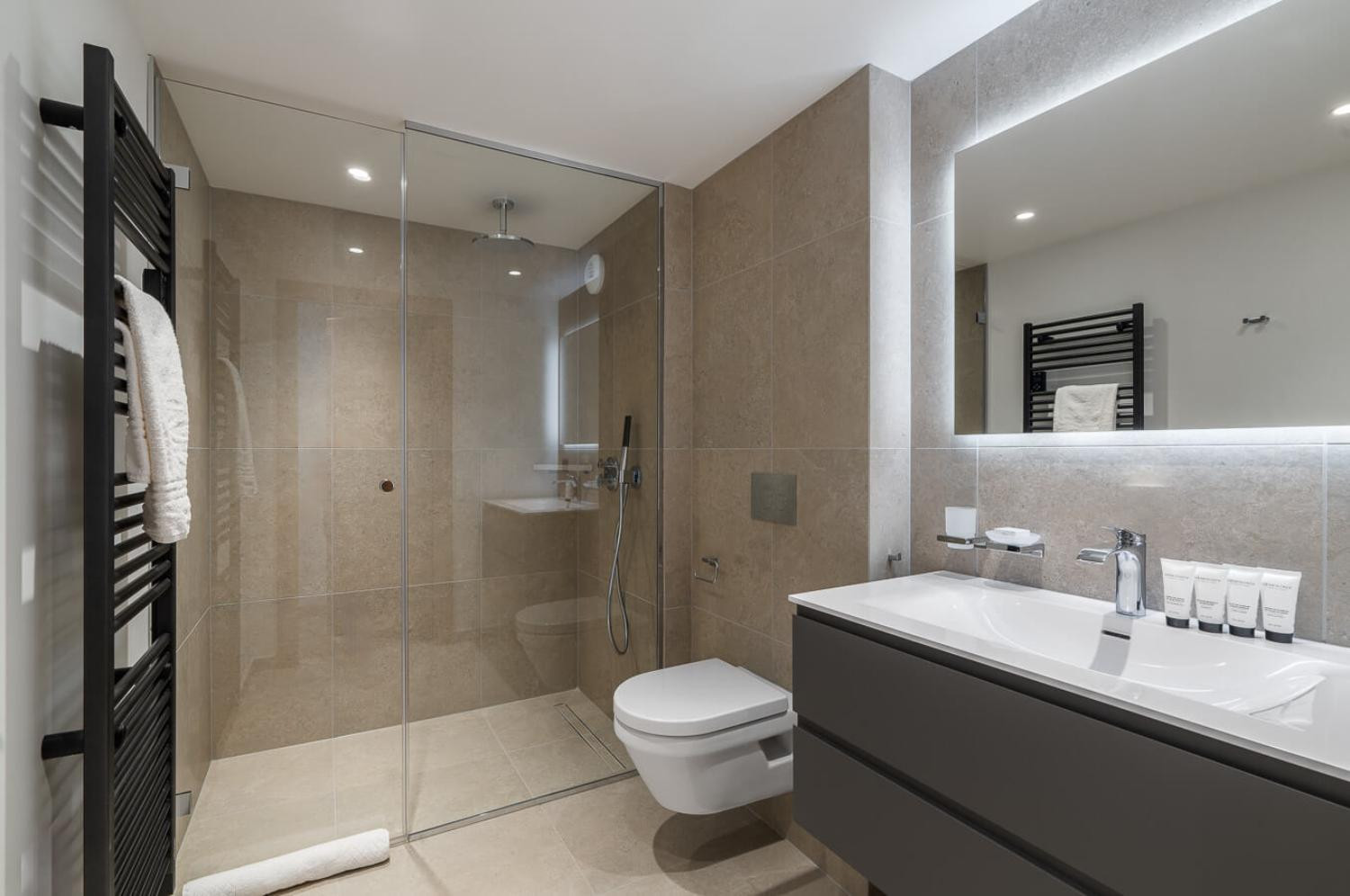 hotel-steamboat-courchevel-app-a12-4-1465033