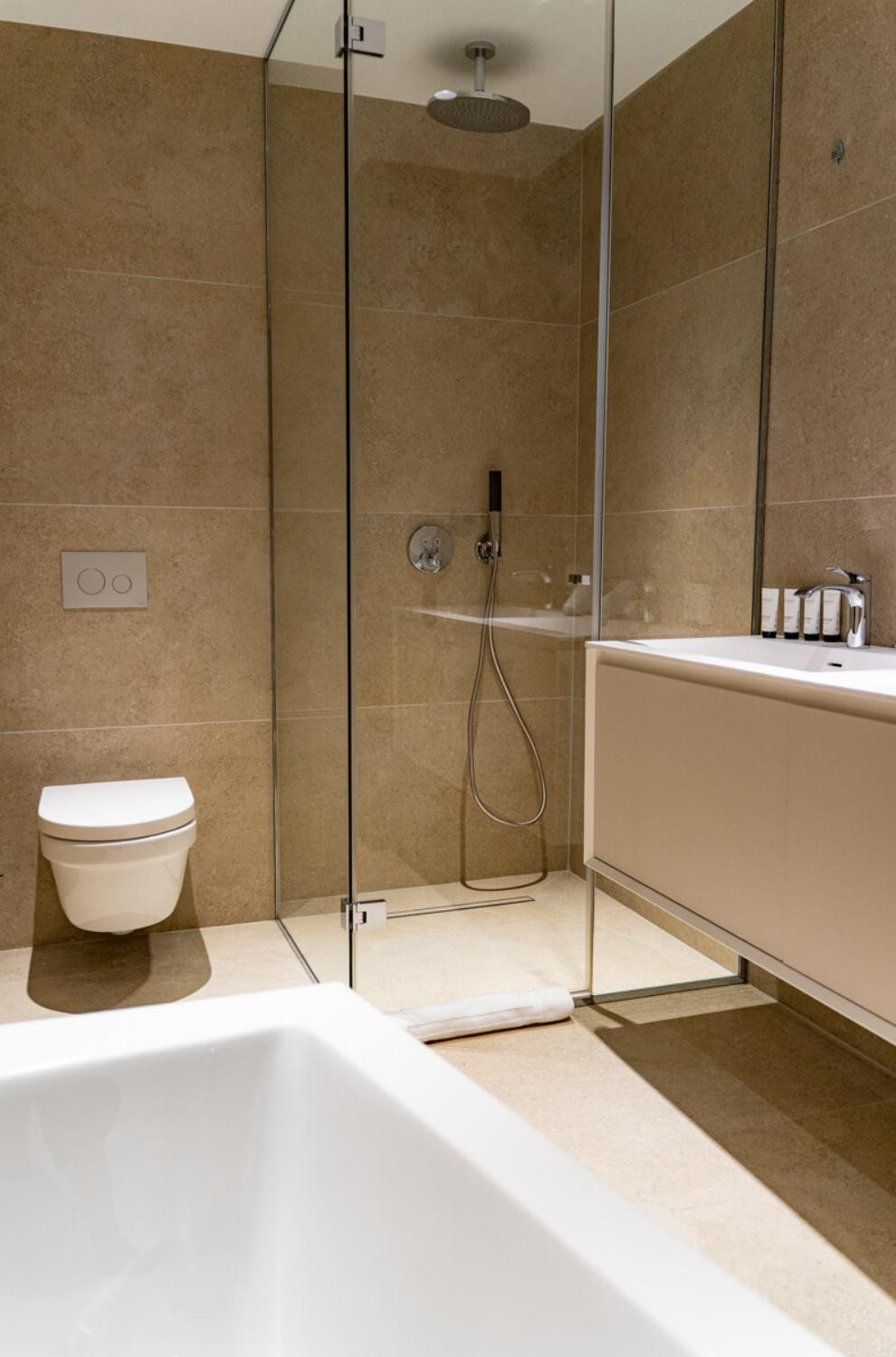 hotel-steamboat-courchevel-app-b16-12-1465024