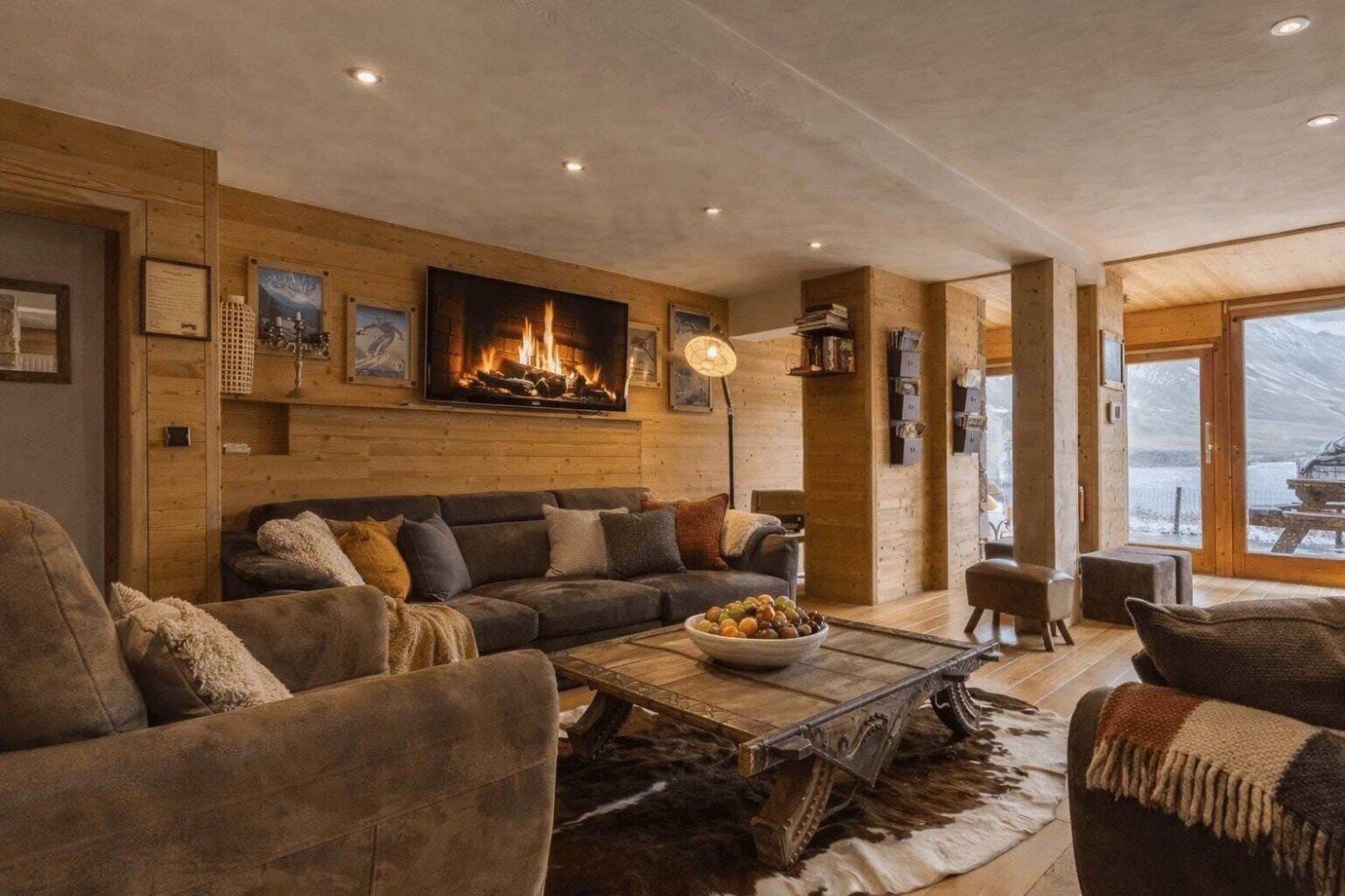 lakelodge-03-1469449