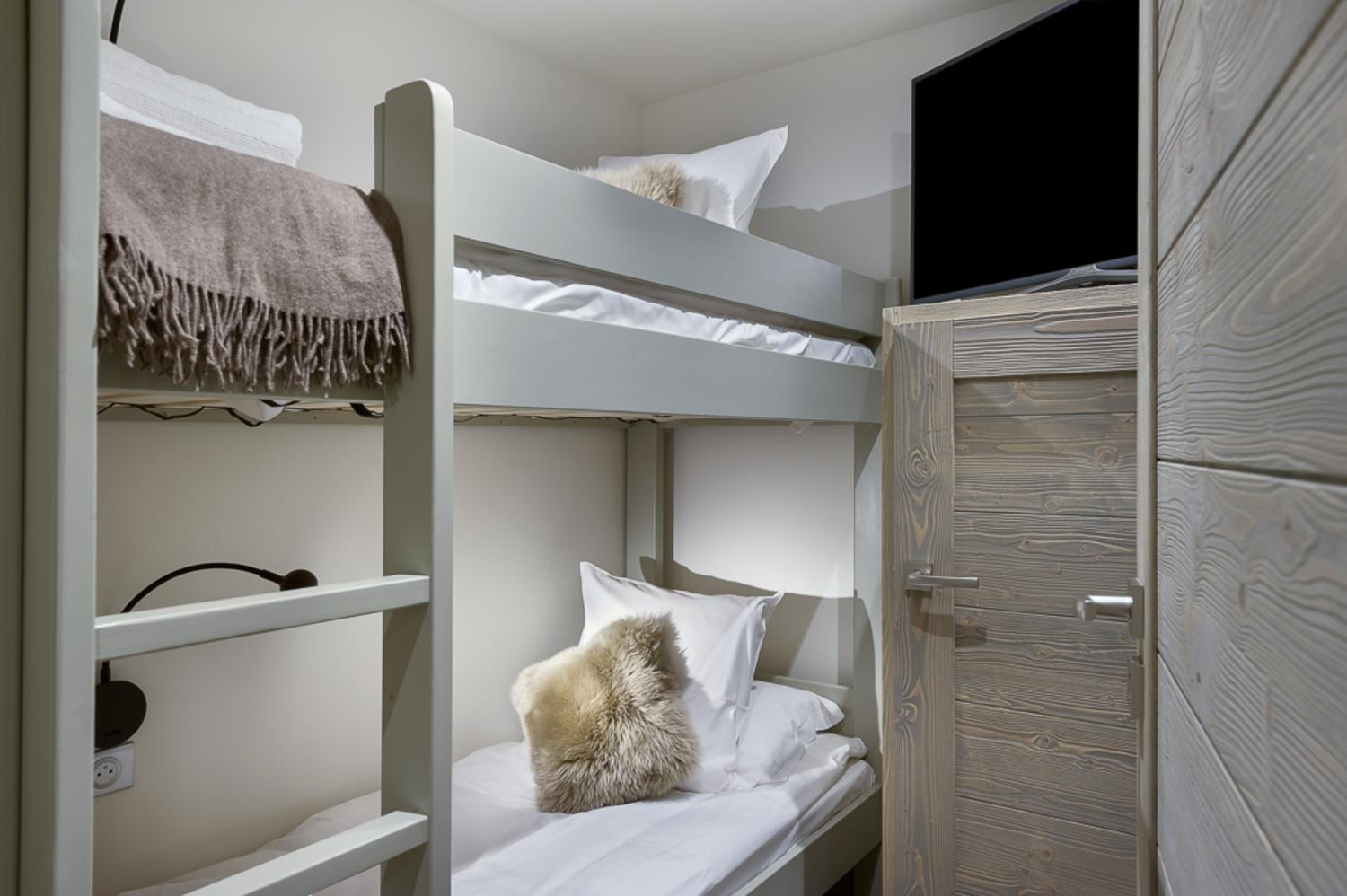 le-c-apt-a01-3-752901