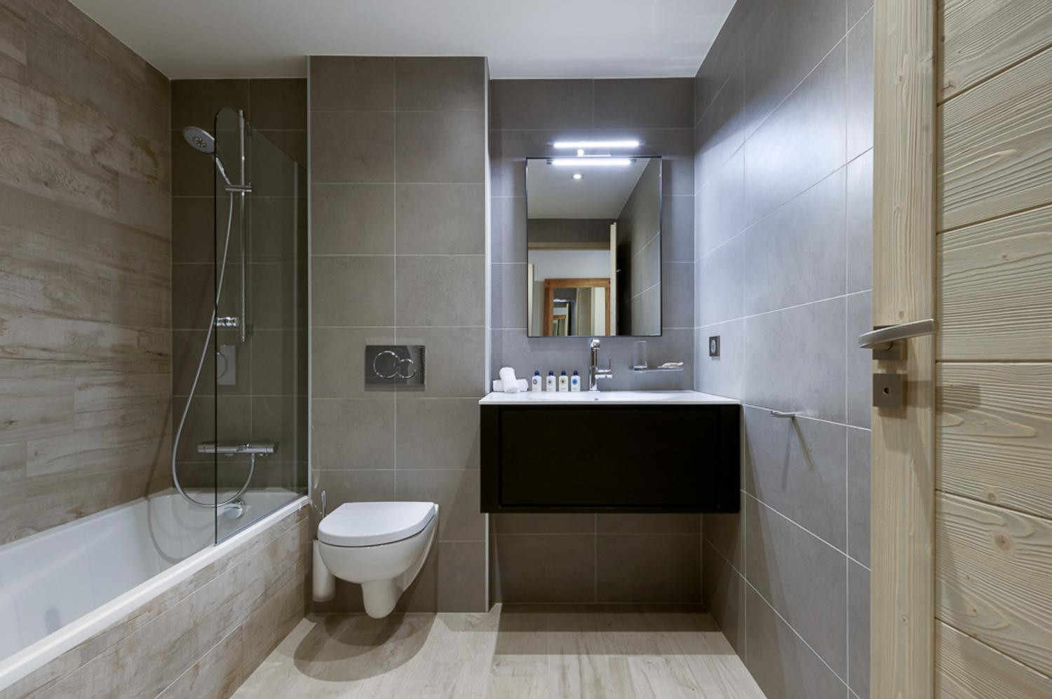 le-c-apt-a03-7-752935