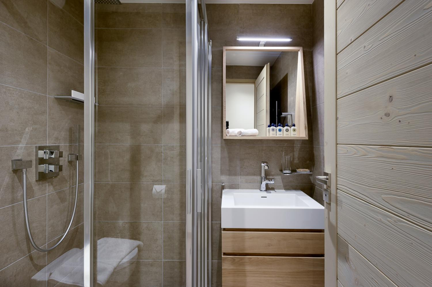 le-c-apt-a08-1-752995