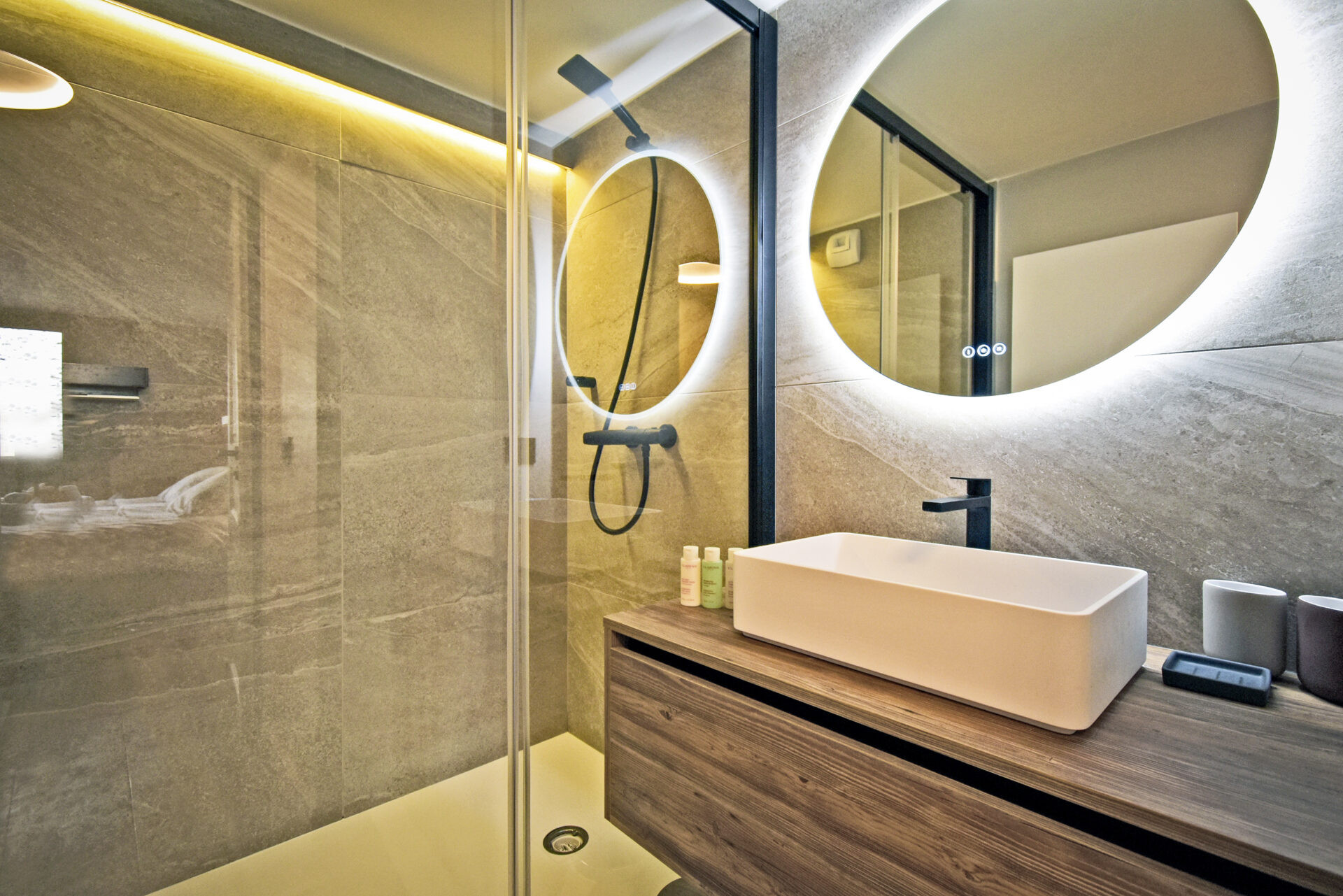 le-ferret-bathroom-2-1449739