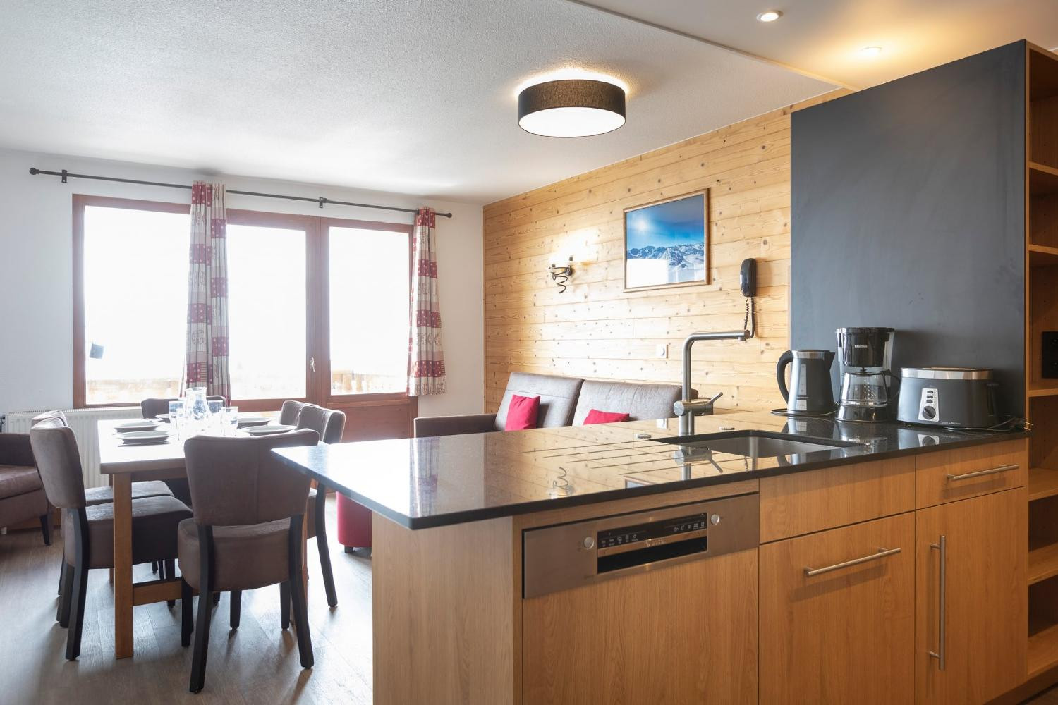 les-balcons-val-thorens-4-6-bed-kitchen-306222
