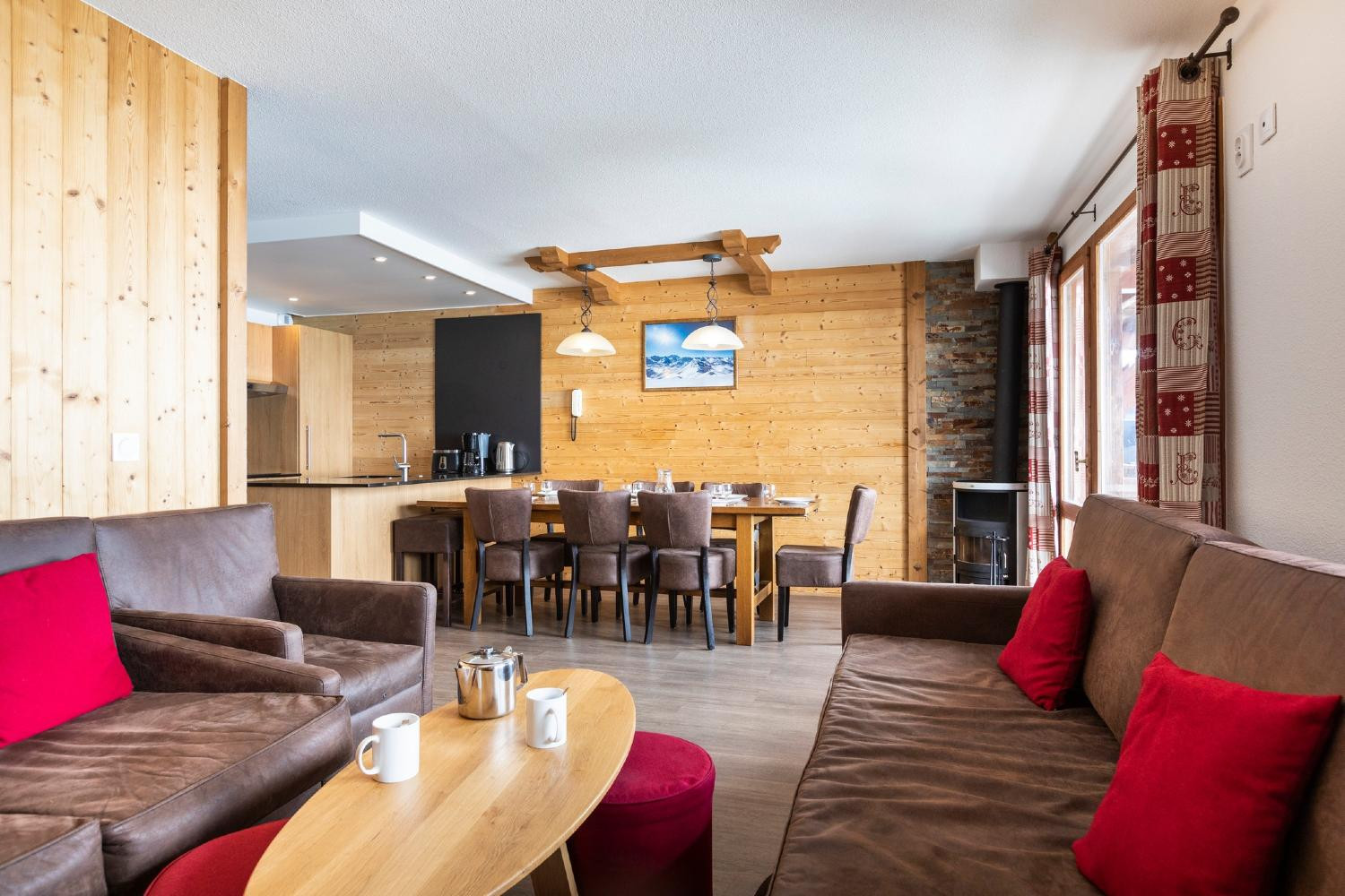 les-balcons-val-thorens-8-10-living-2-306268