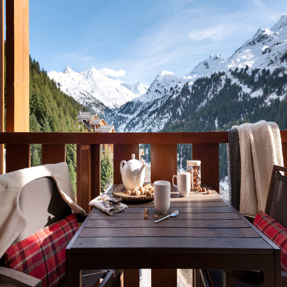 lescrets-m-ribel-balcony-4-1460878