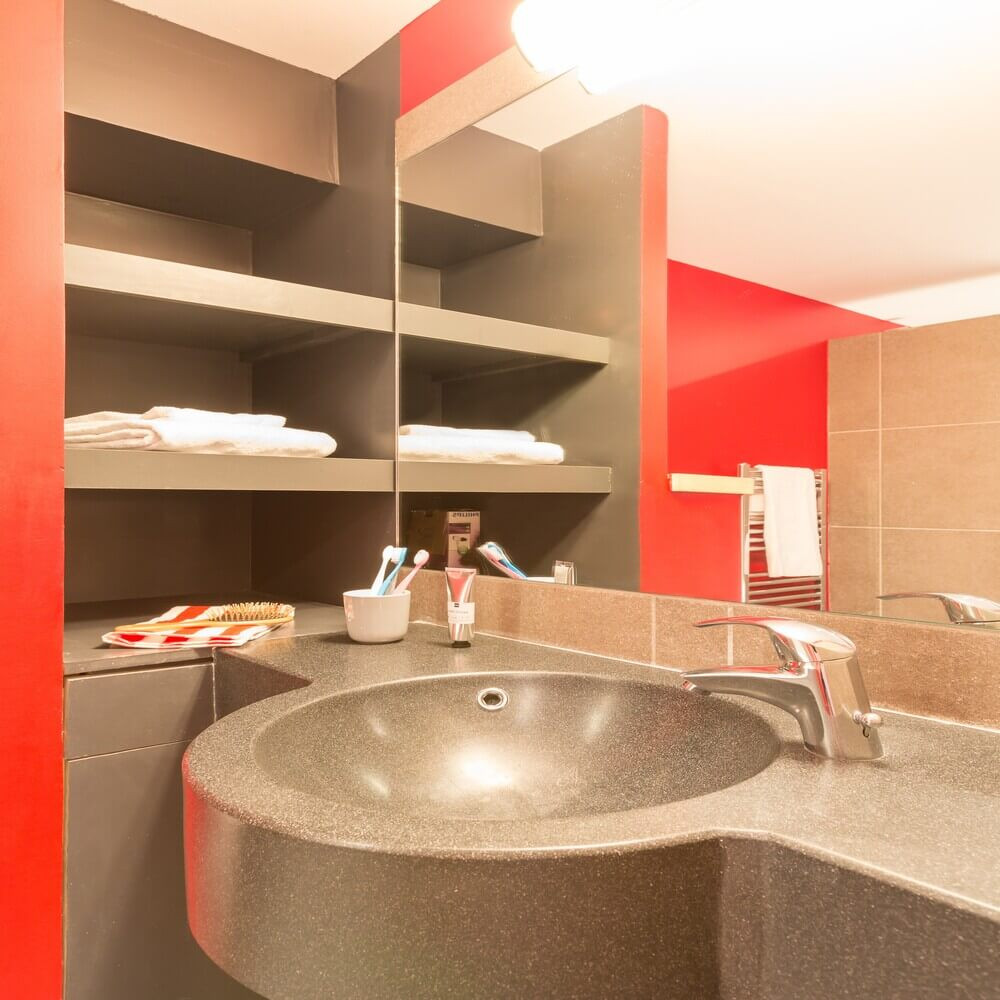 lescrets-m-ribel-bathroom-2-1460787