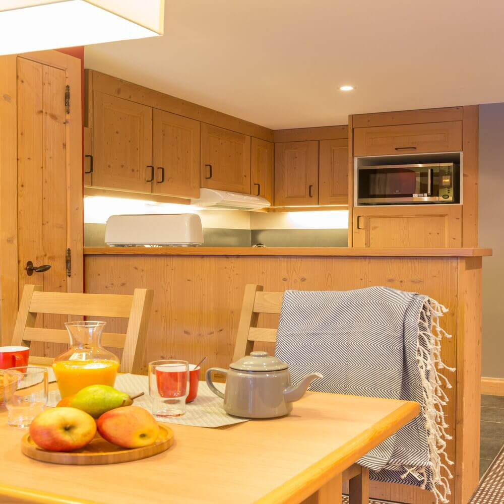lescrets-m-ribel-dining-area-1460790