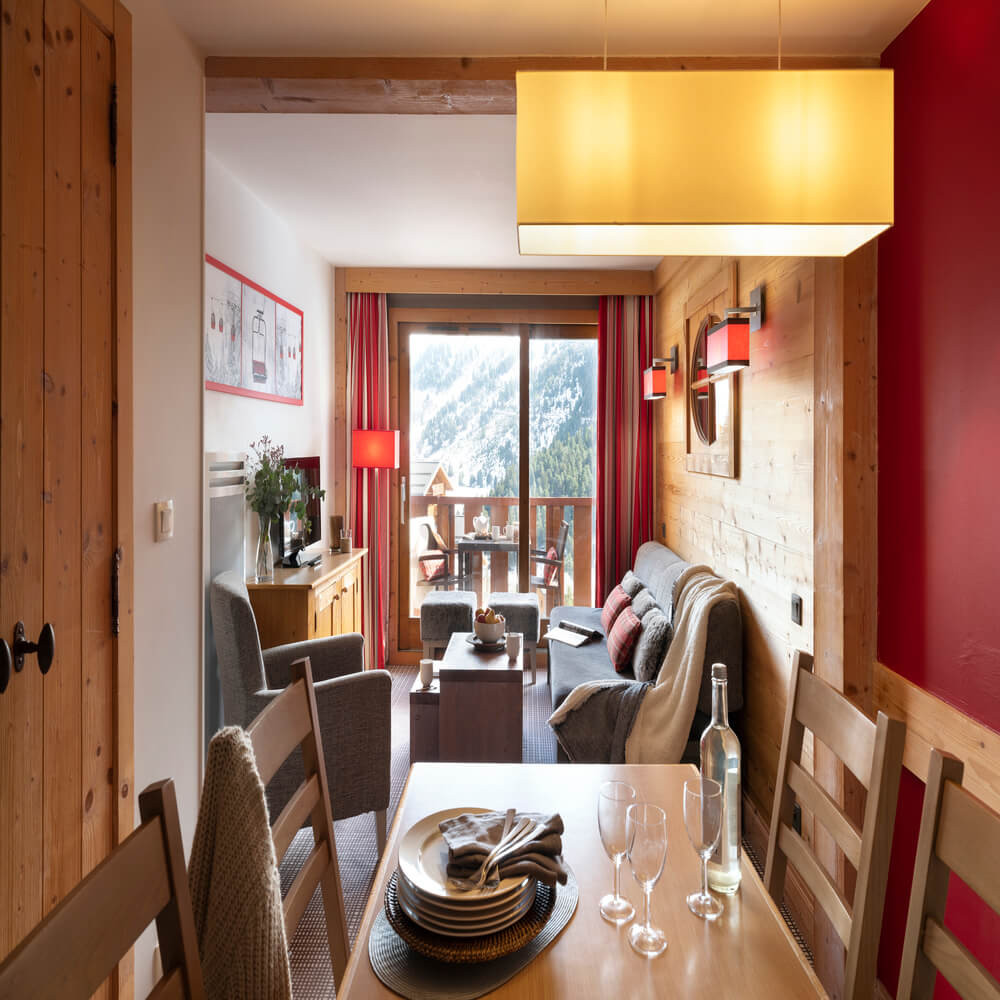 lescrets-m-ribel-dining-area-2-1460887