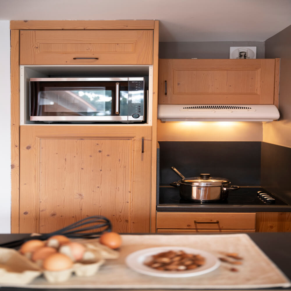 lescrets-m-ribel-kitchen-2-1460845
