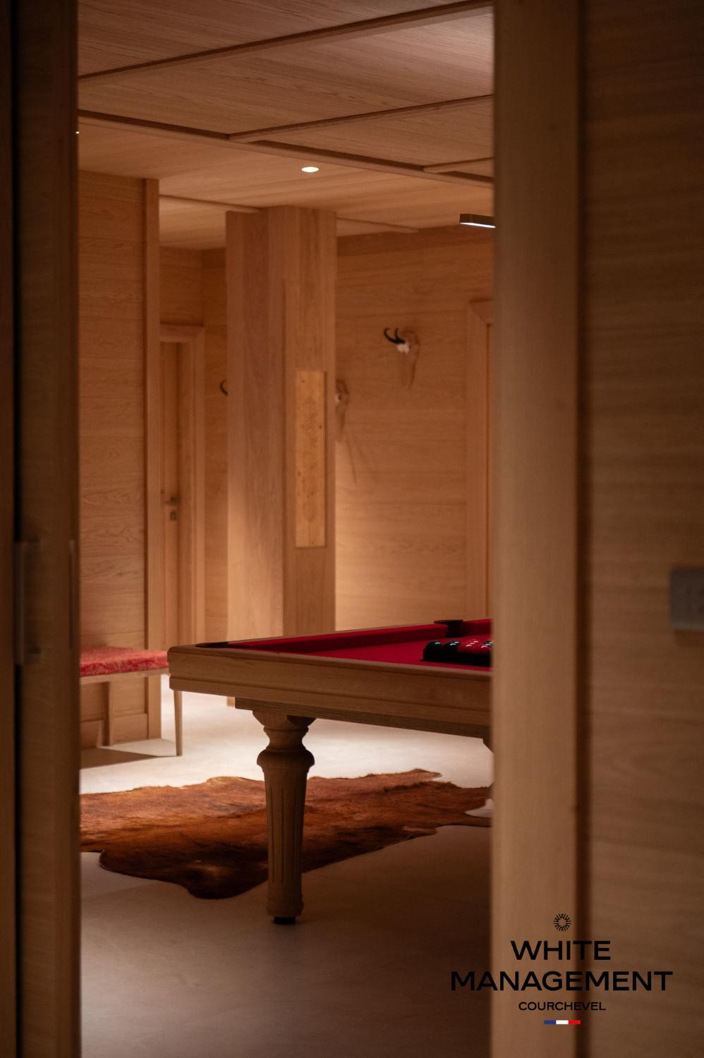 lofsnow-chalet-14-people-courchevel-1850-bellec-te-1-15-1464104
