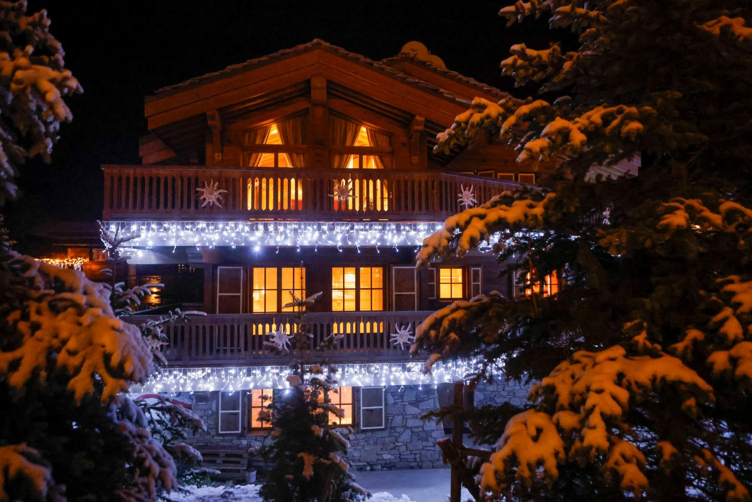 lofsnow-chalet-14-people-courchevel-1850-bellec-te-1-23-1464113