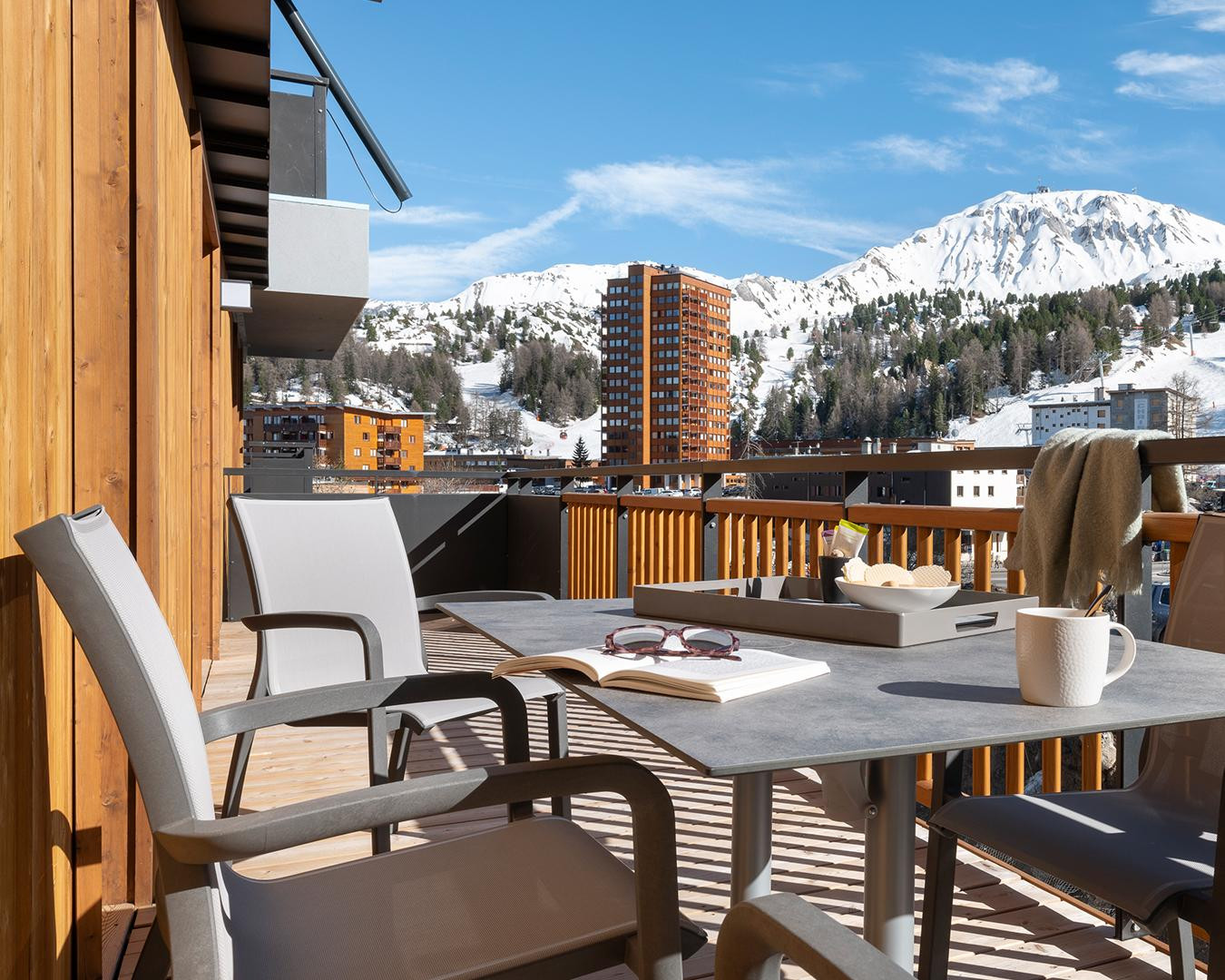 manaka-la-plagne-2p4-balcony-776023
