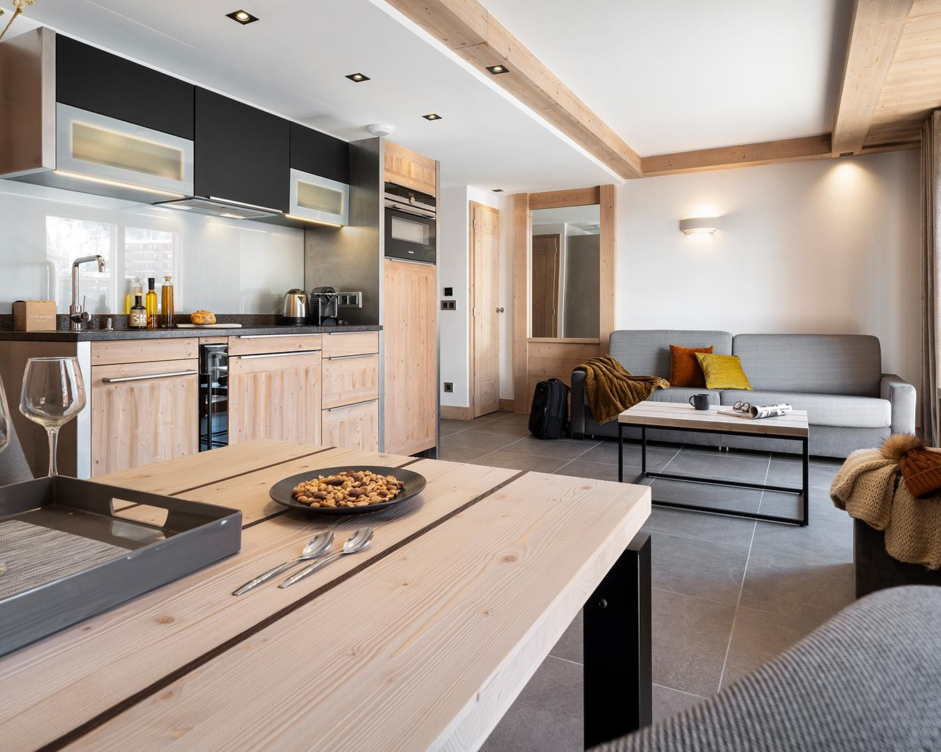 manaka-la-plagne-2p4-kitchen-776026