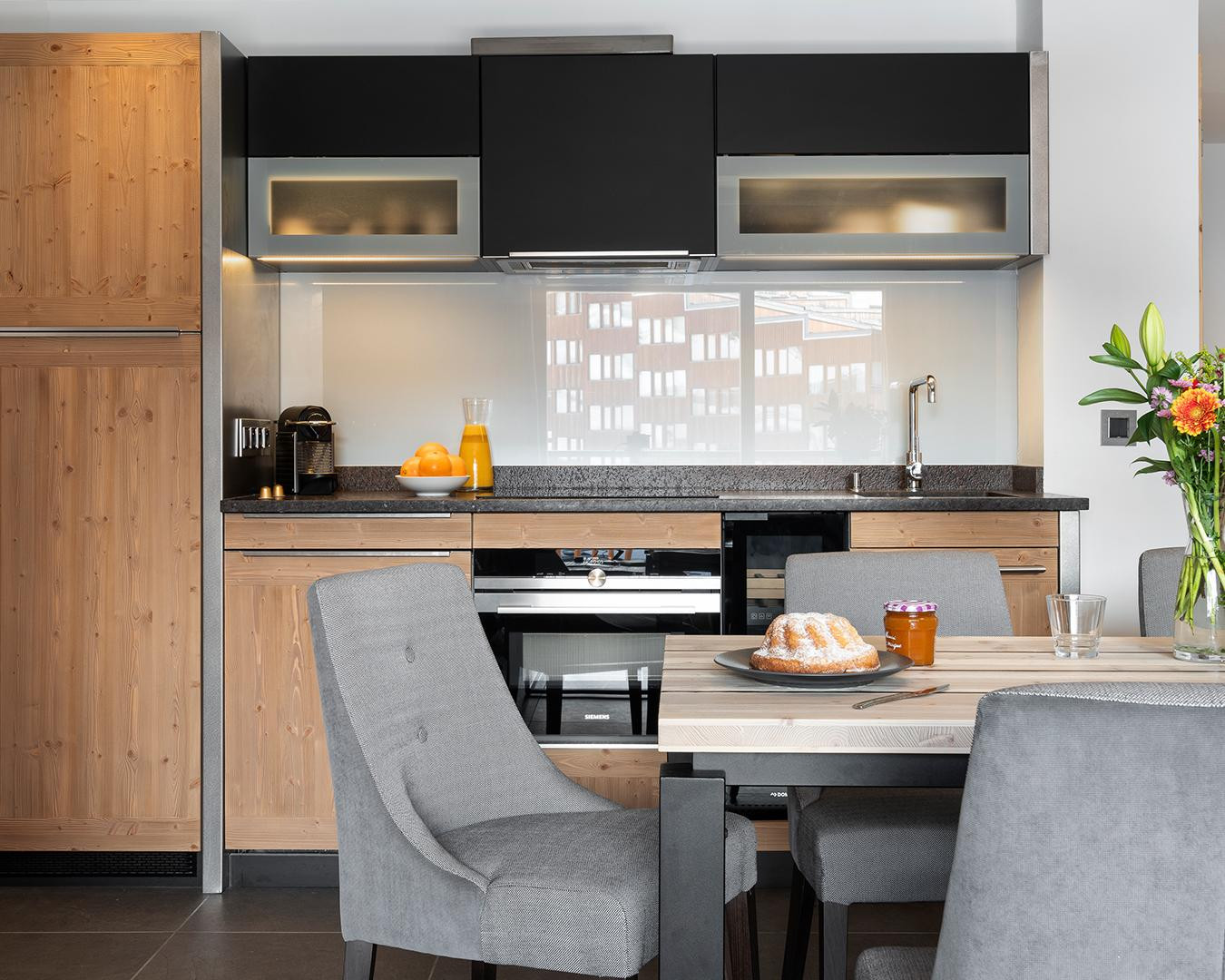 manaka-la-plagne-3p6grandconf-kitchen-776056