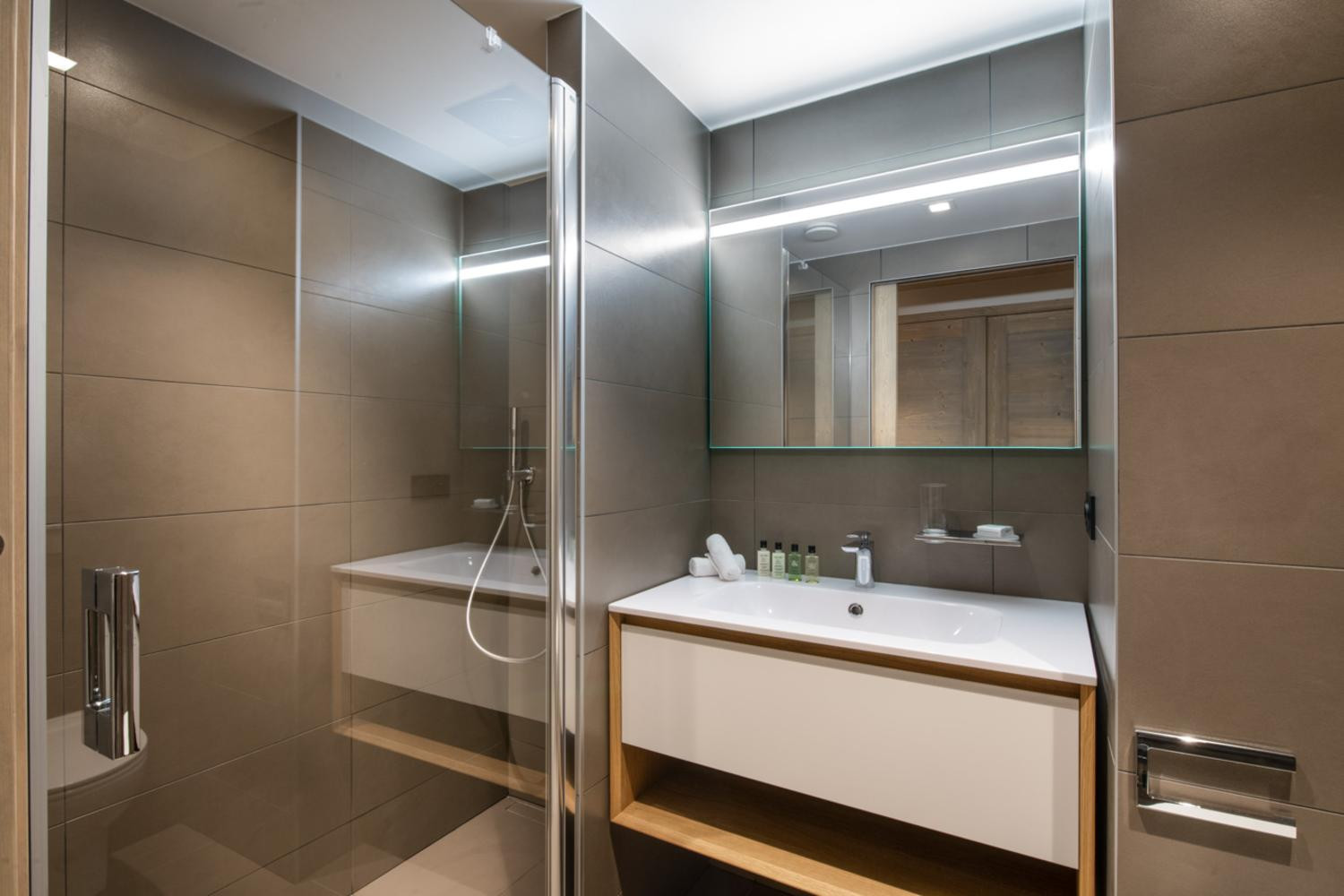 manali-lodge-nagadi-dec19-05-768570