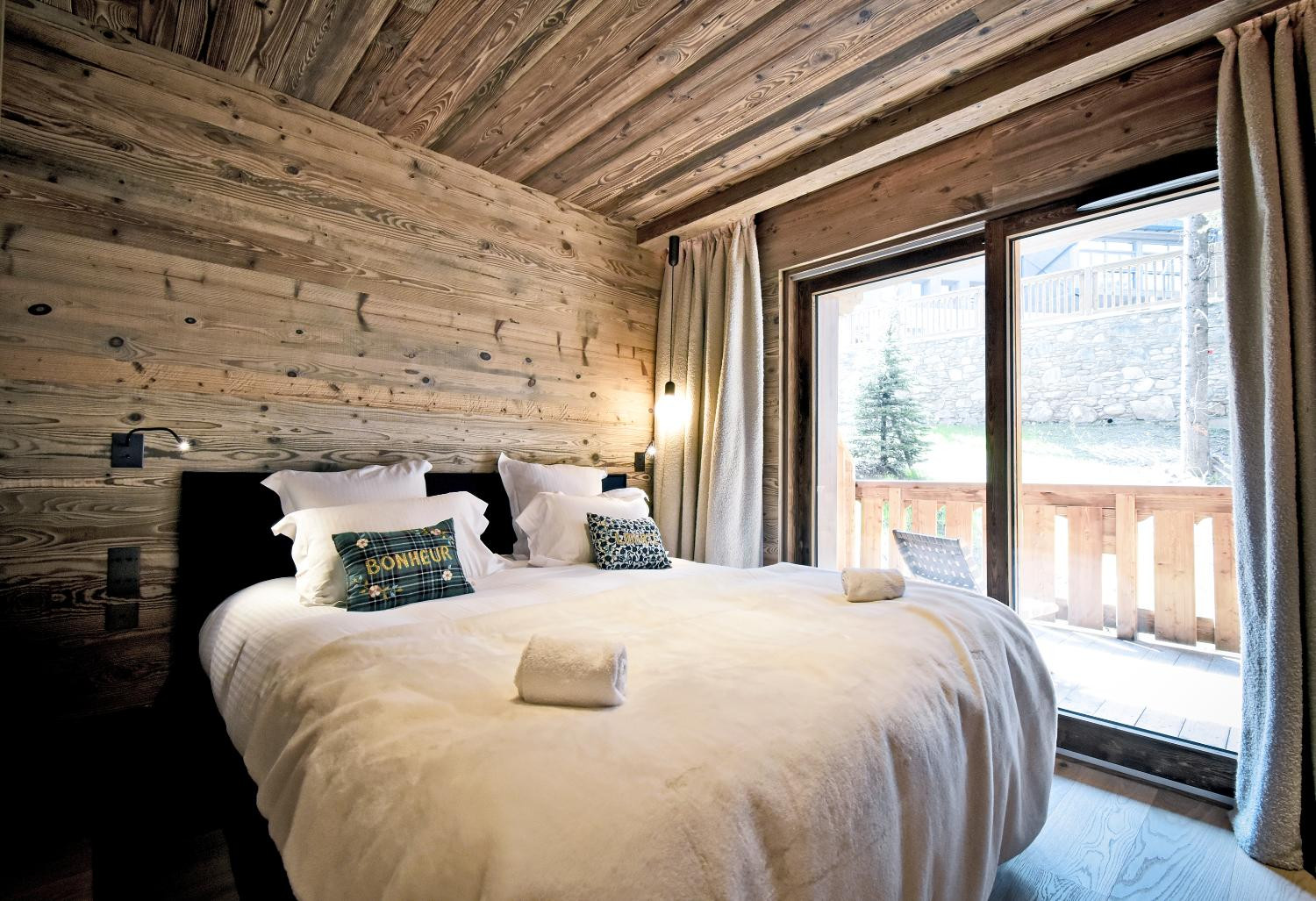 mont-vallon-flower-of-the-alps-meribel-10-1461871