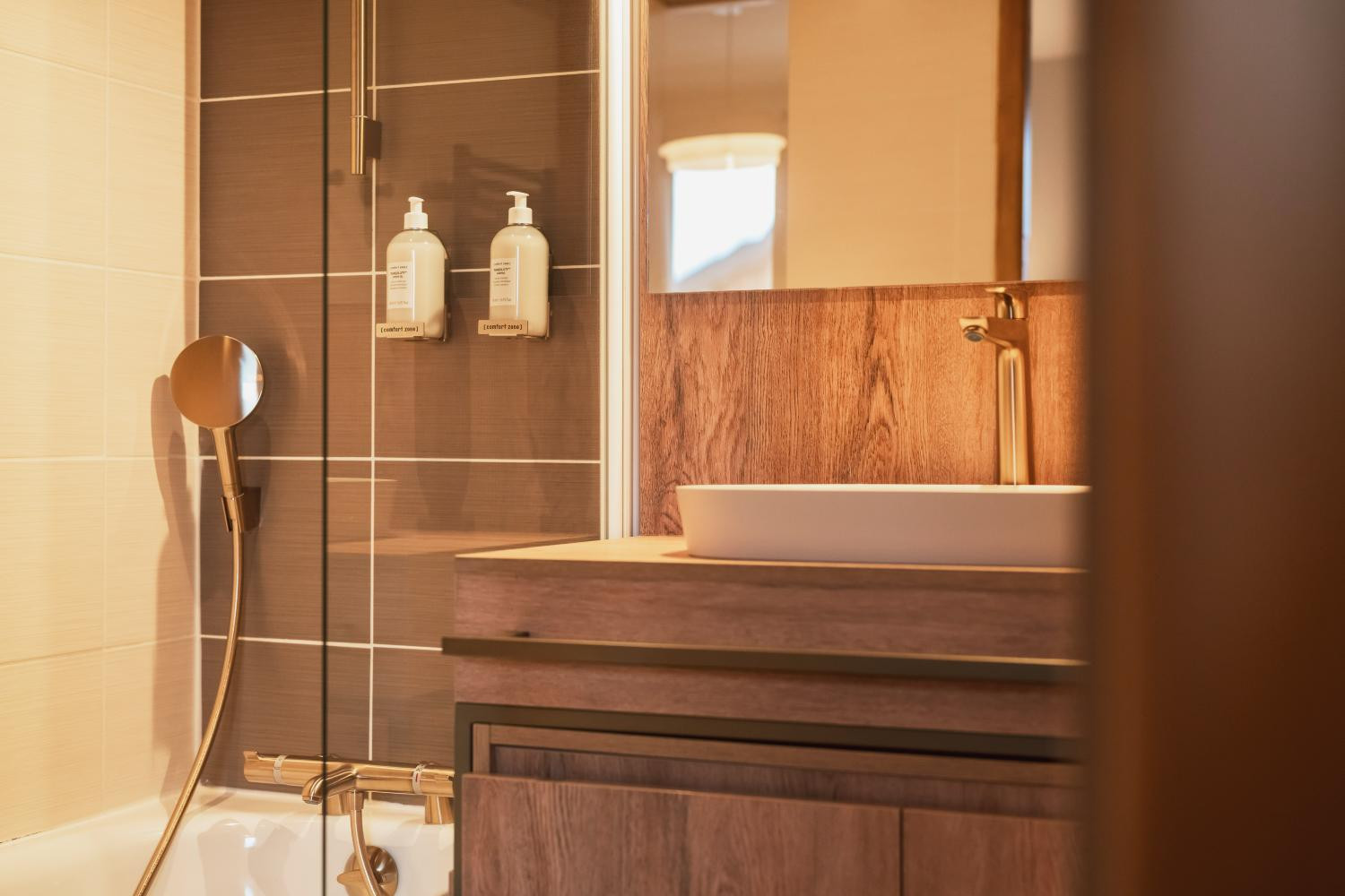 oxalys-vt-28-2p24-bathroom-326119