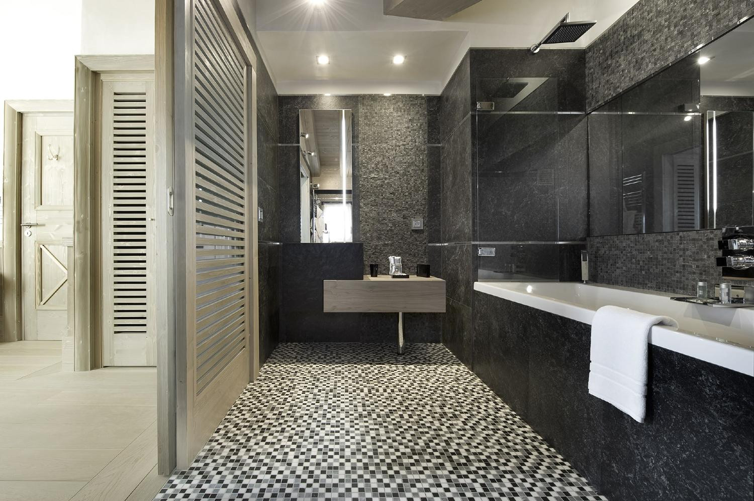 pearls-white24-min-1452063