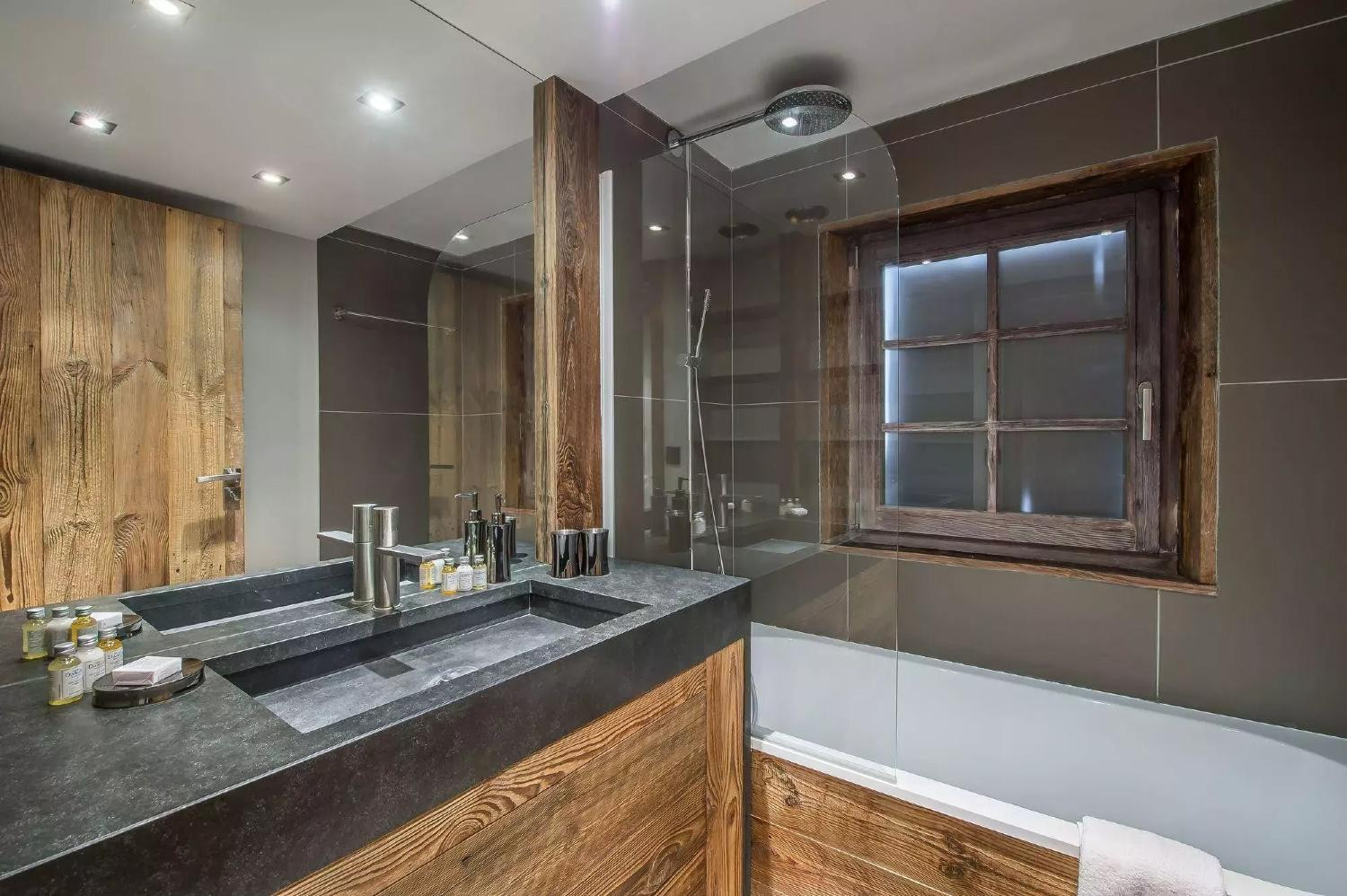 photos-bien-191-11-lerefugebathroom-1452482