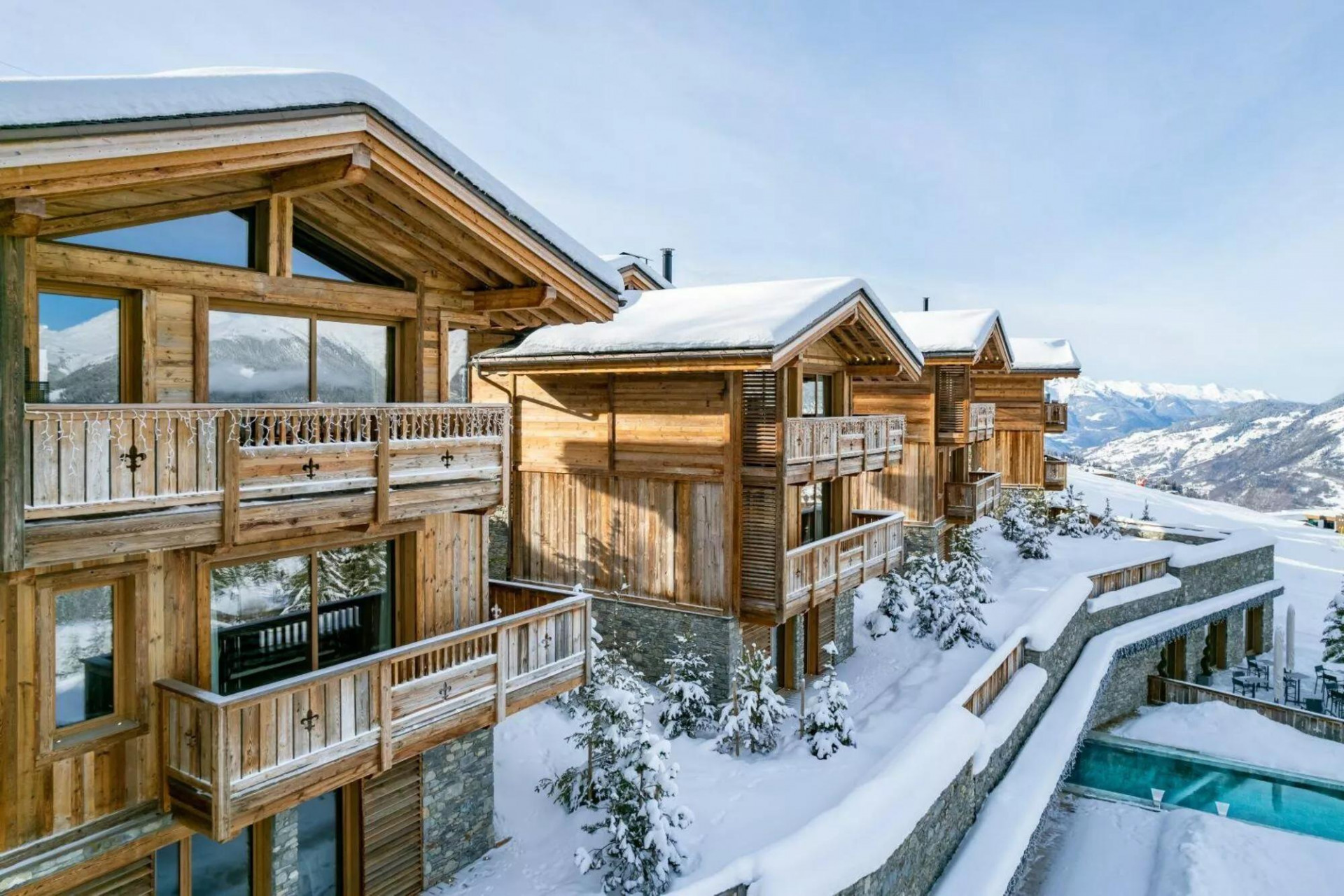 photos-bien-2120-exterior-of-prestige-residences-sud-resort-ultima-courchevel-belveadeare-1450309