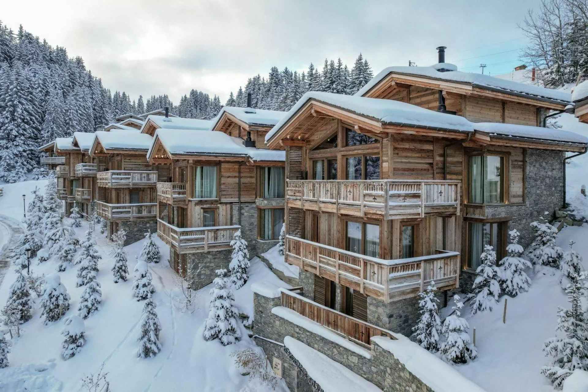 photos-bien-2123-exterior-view-of-signature-residences-ultima-courchevel-belveadeare-1450318