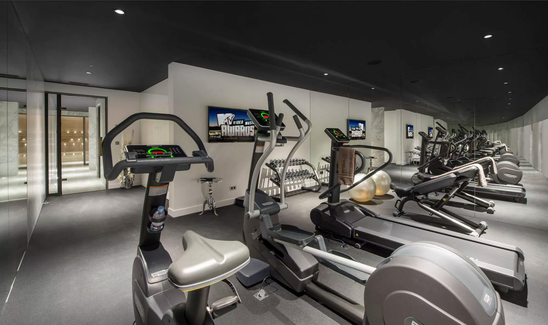 photos-bien-929-34coquelicot-gym-1450360