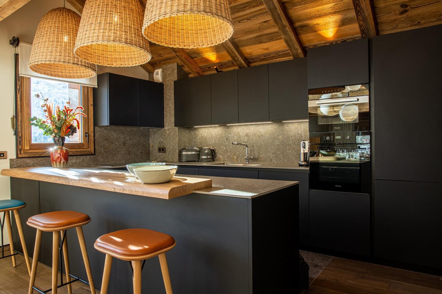 rooftop-chalet-lgcdp-meribel-kitchen-1454005