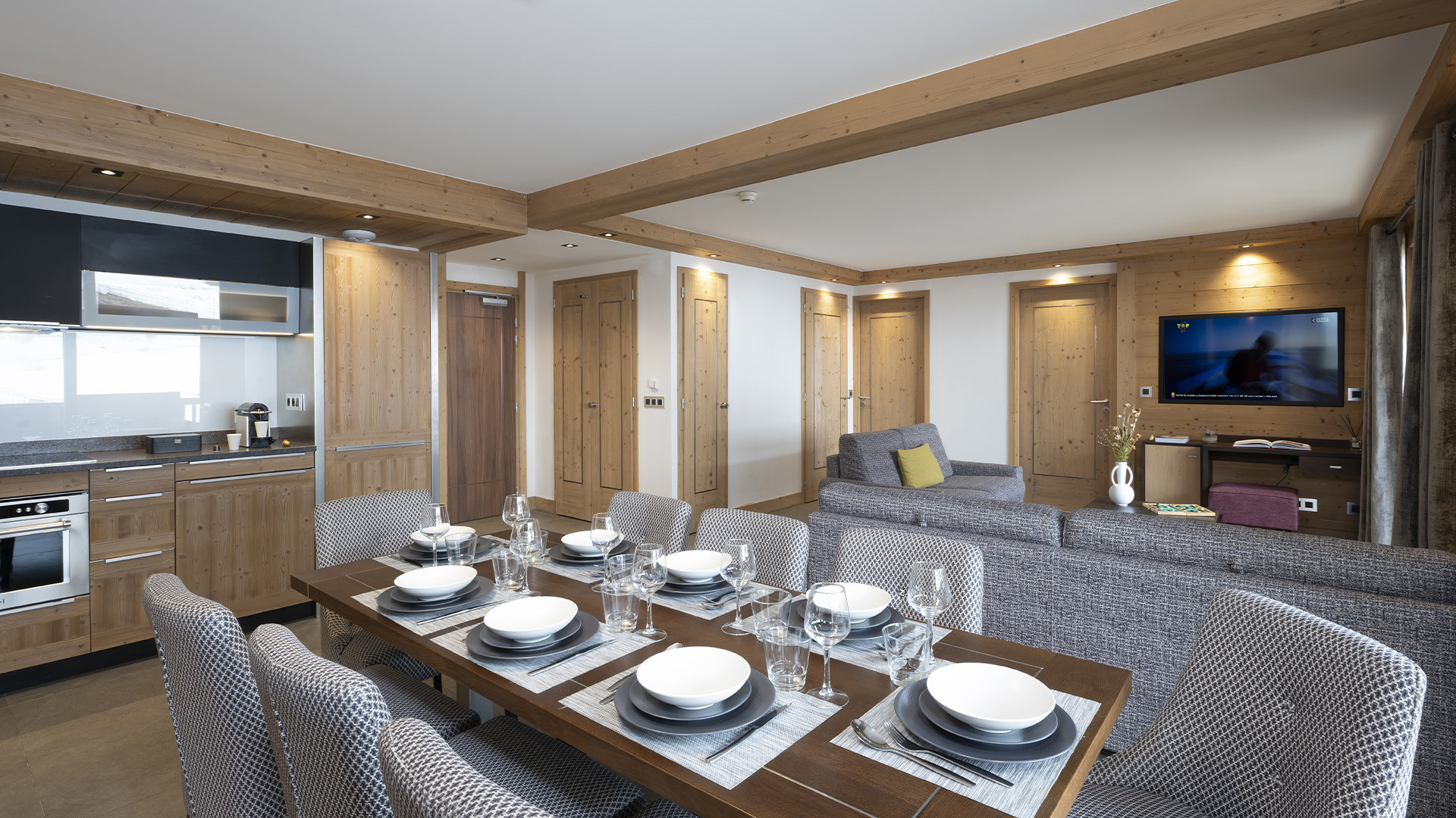 salle-a-manger-appartement-residence-anitea-mgm-hotels-residences-31127-99