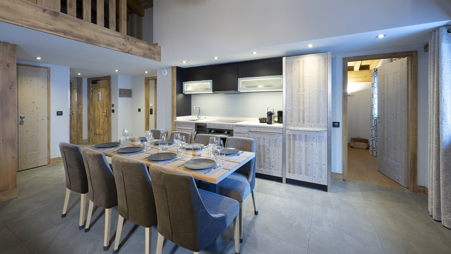 salle-a-manger-appartement-residence-chalets-elena-mgm-hotels-residences-19795-148