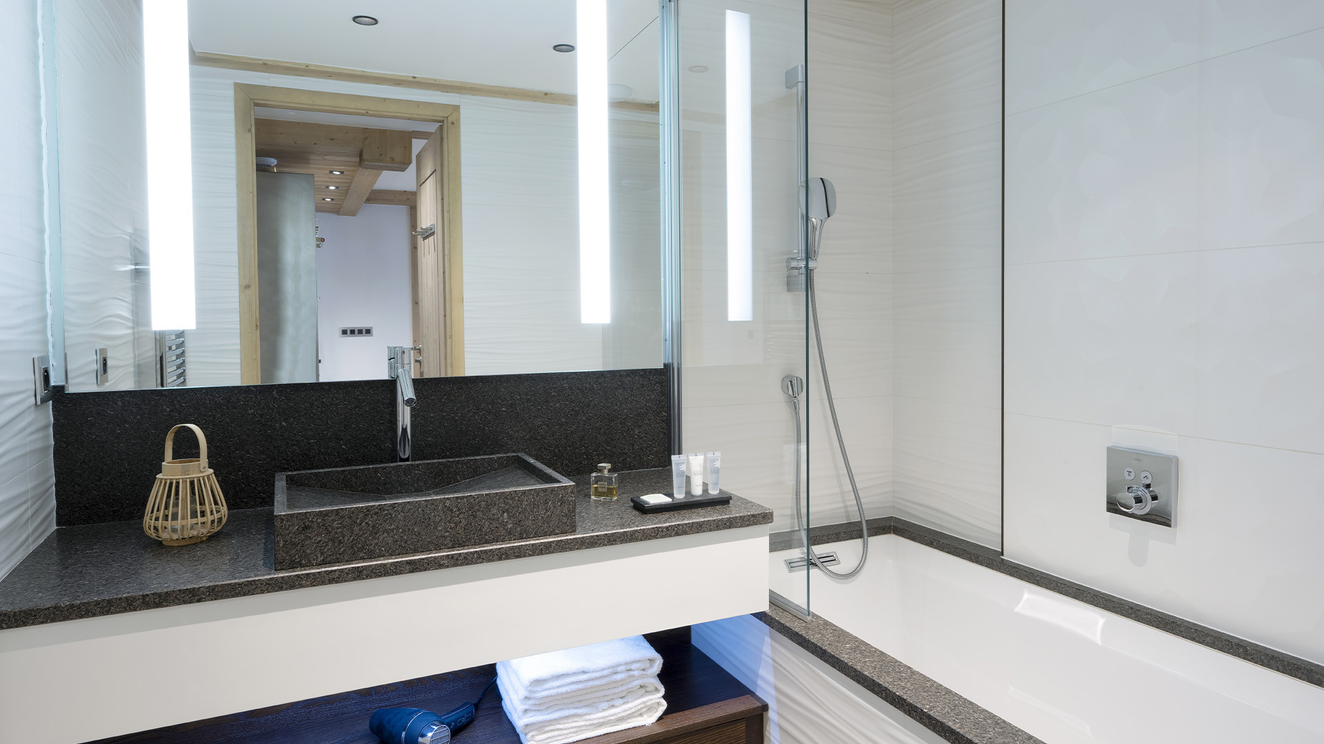 salle-de-bains-appartement-residence-anitea-mgm-hotels-residences-31098-88