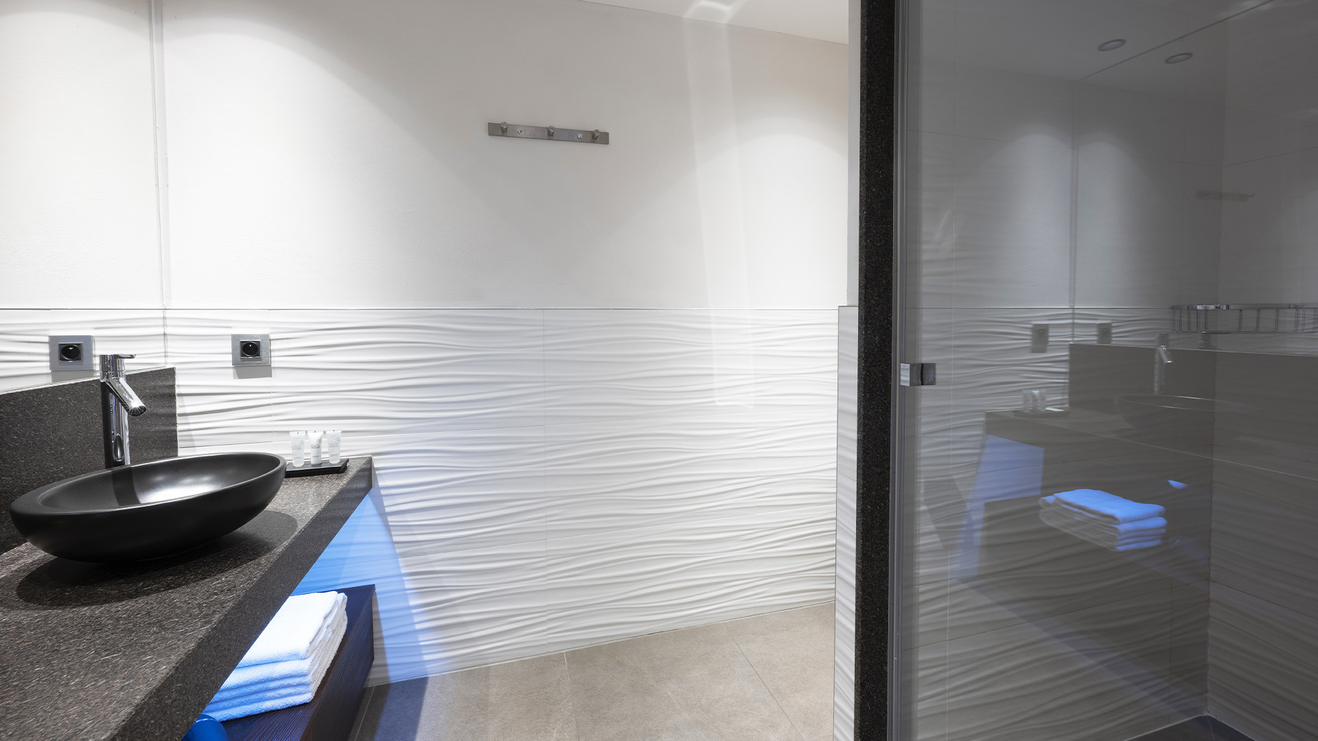 salle-de-douche-appartement-residence-anitea-mgm-hotels-residences-31121-113