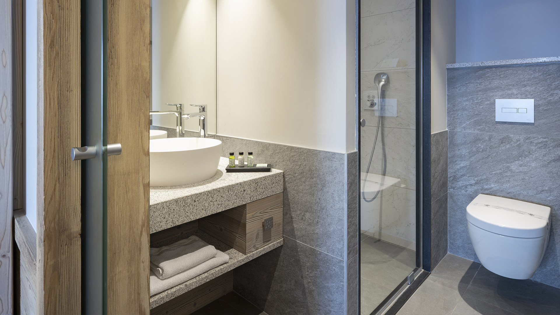 salle-de-douche-appartement-residence-chalets-elena-mgm-hotels-residences-19784-137