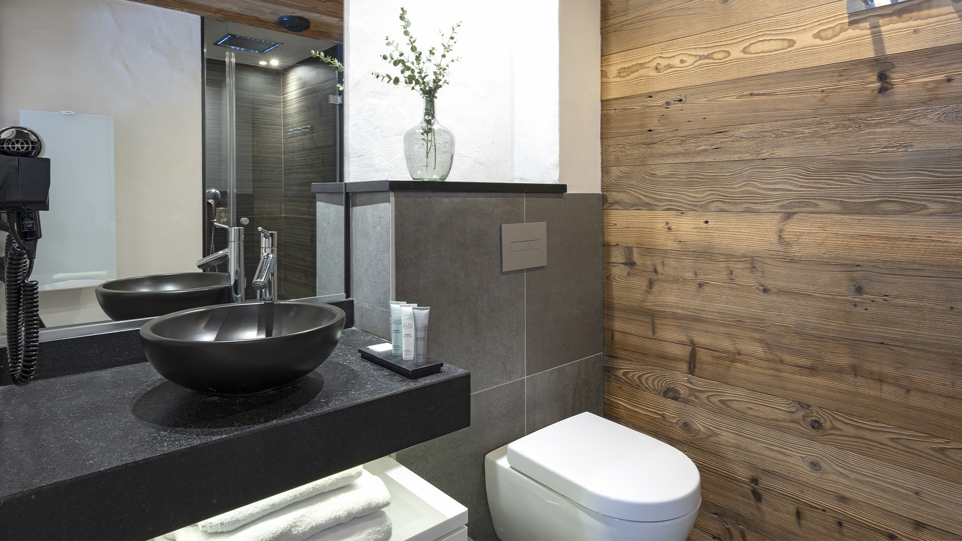 salle-de-douche-appartement-residence-cristal-de-jade-mgm-hotels-residences-20998-169