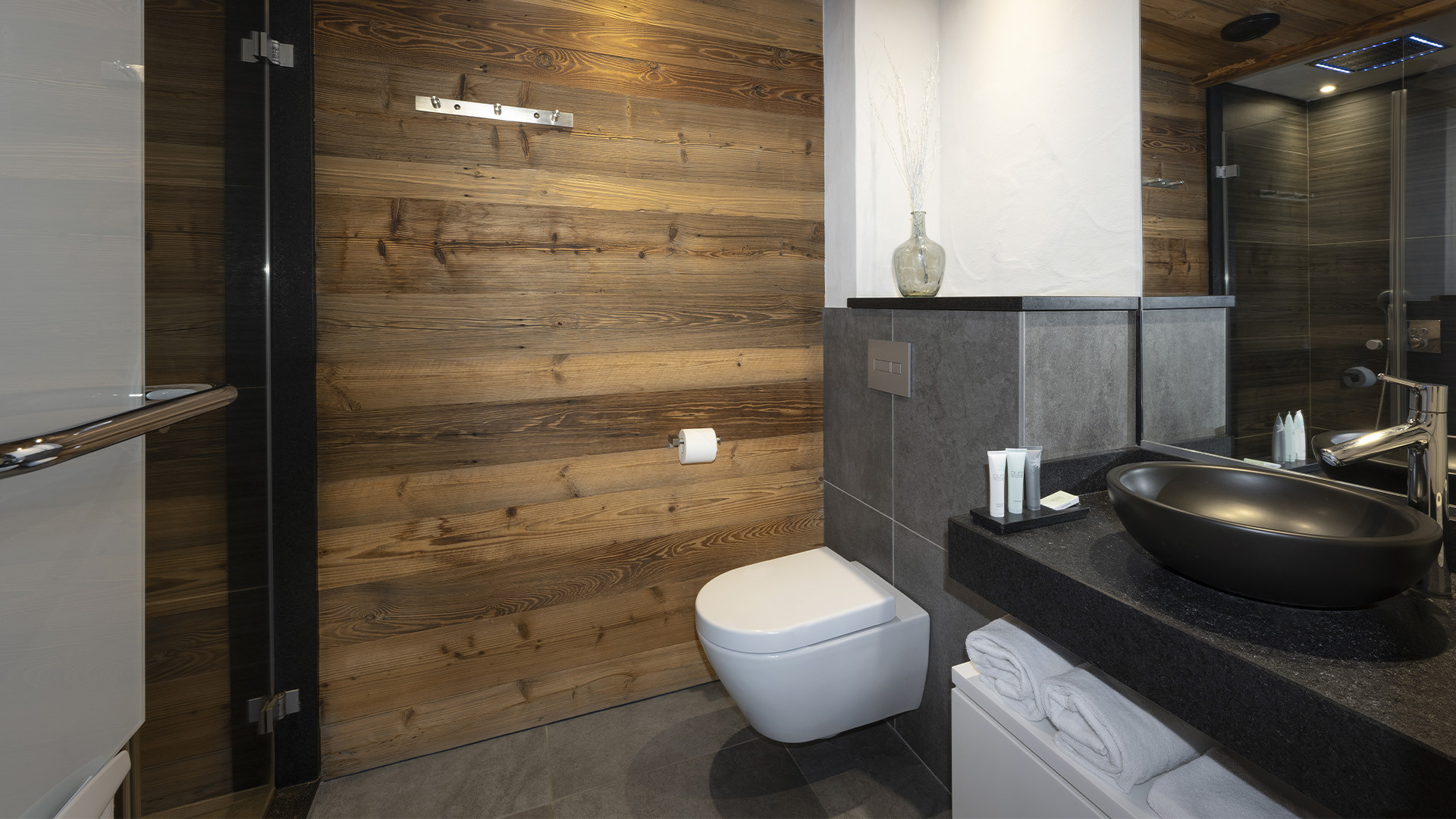 salle-de-douche-appartement-residence-cristal-de-jade-mgm-hotels-residences-21017-196