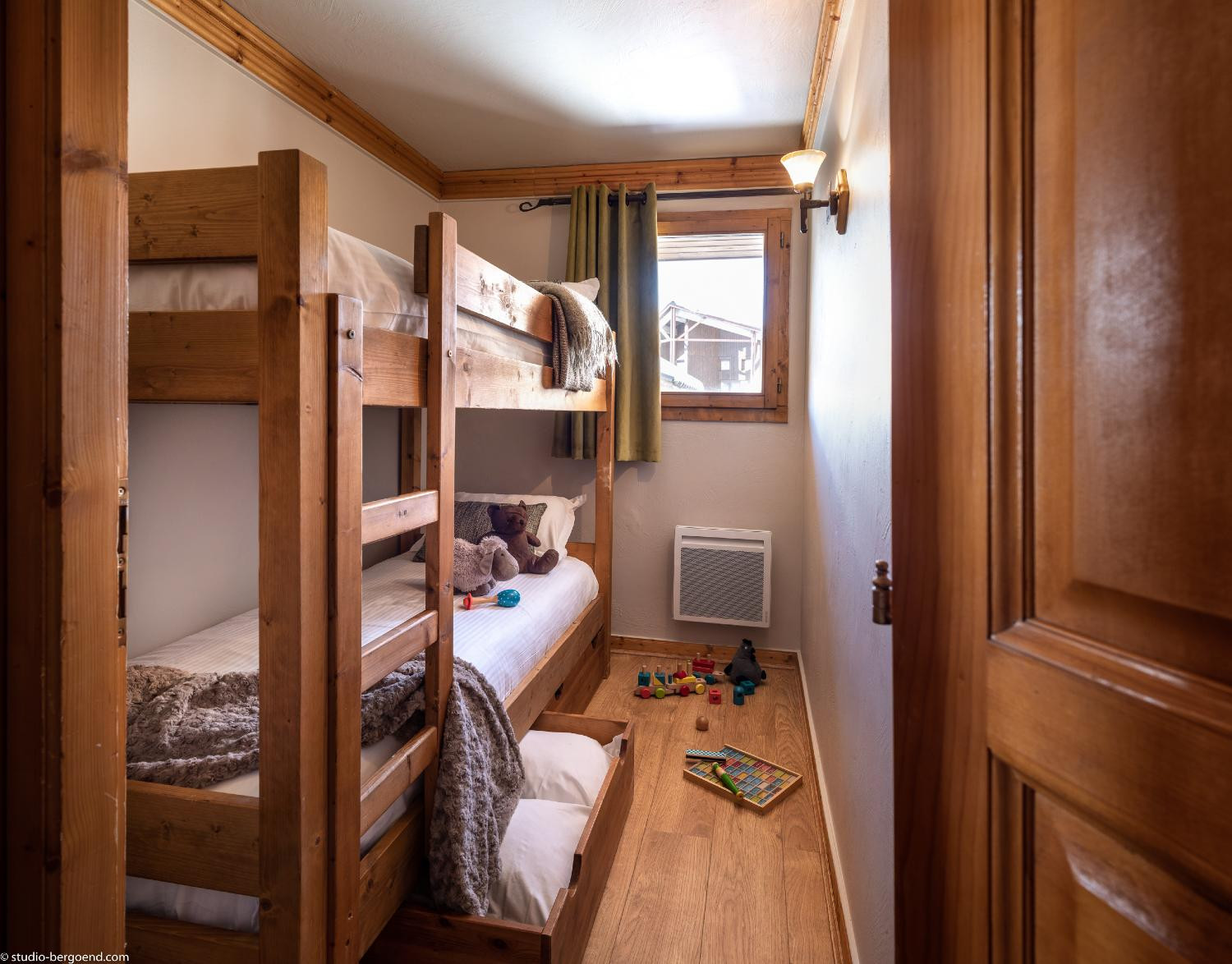 soleil-apt8-3pc6pers-bunk-room-313444