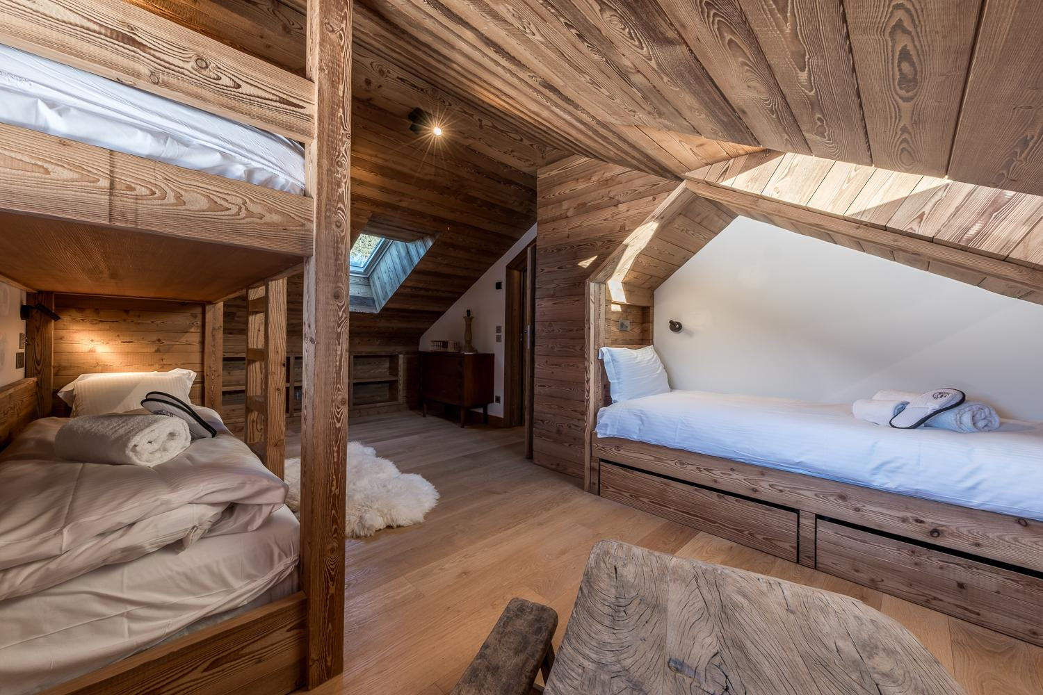the-penthouse-of-yeti-meribe-bedroom-2-1453615