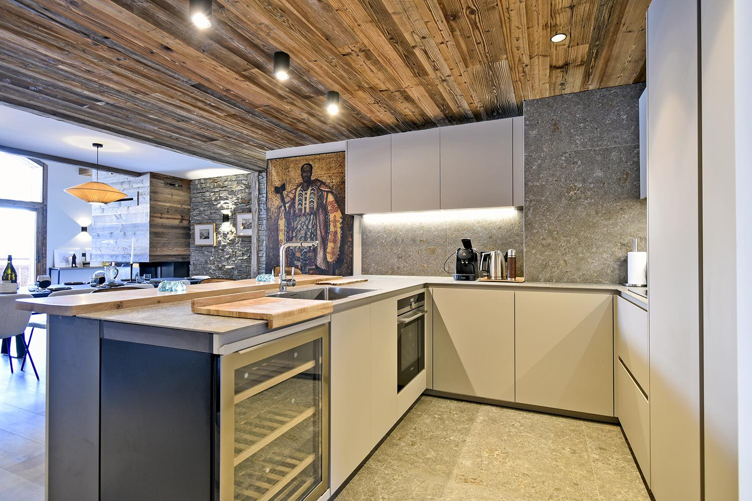 triplex-isba-barnes-meribel-kitchen-1453506
