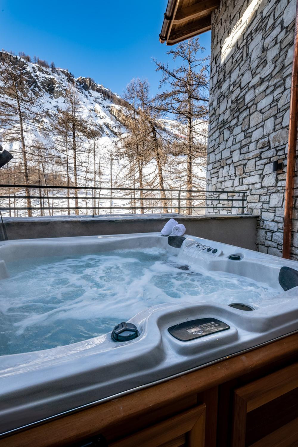 vail-lodge-val-disere-a12-127-760956
