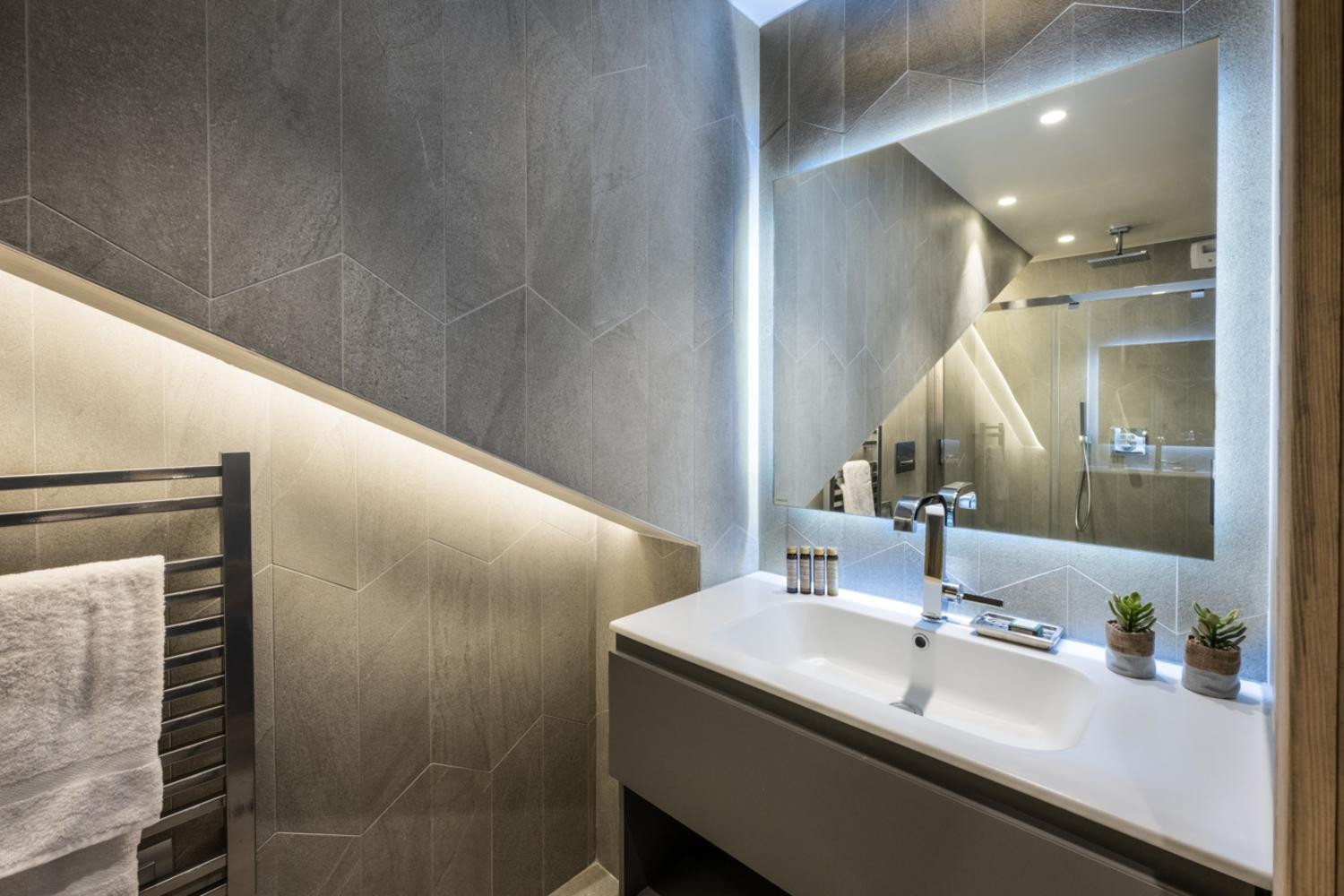 vail-lodge-val-disere-a31-09-760990