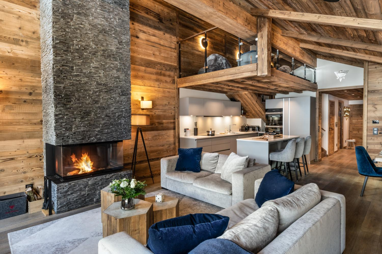 vail-lodge-val-disere-a32-098-760993