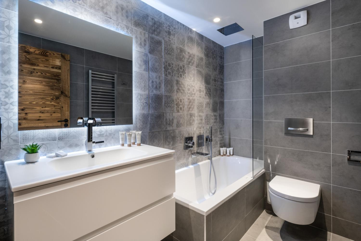 vail-lodge-val-disere-b12-006-761020