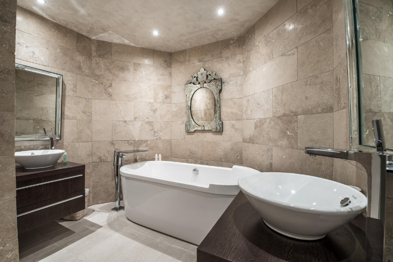 0a115407-5237-4cf6-bd98-126548f3f991-1451771